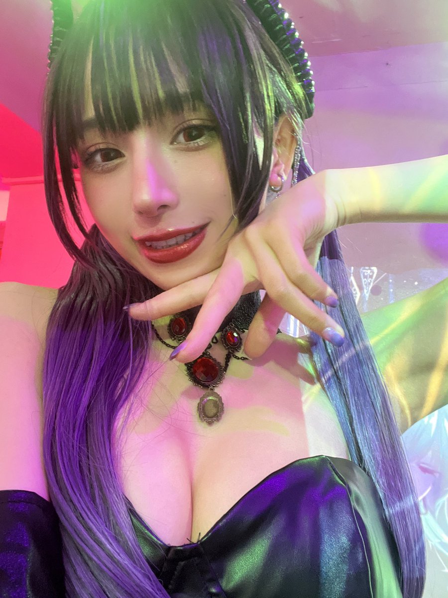 まってるよん♡ https://t.co/J54mxXZ9NC