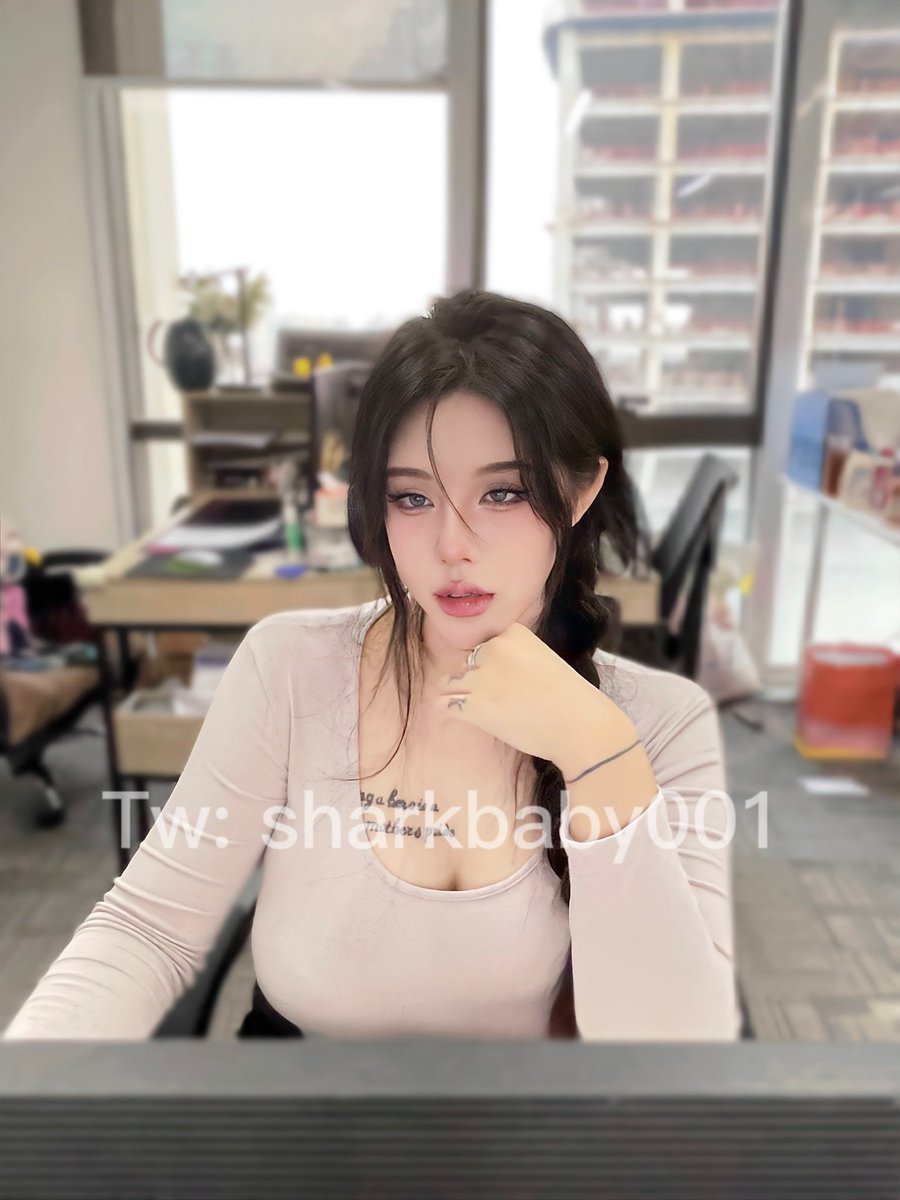 做哥哥的飞机杯 姐姐不会介意吧～ https://t.co/9hrF4cb4B7