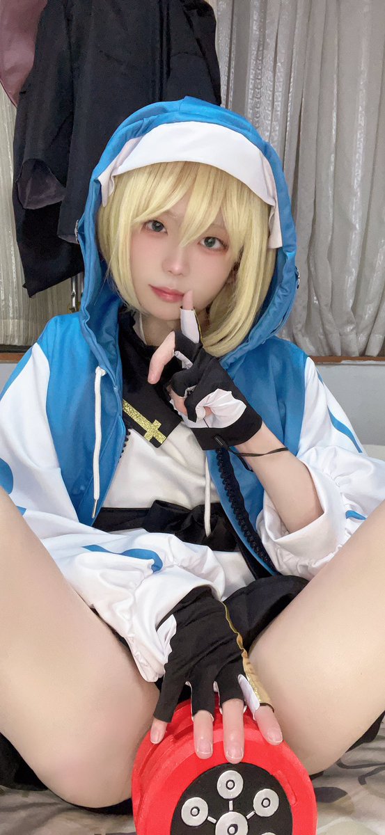 人设拿捏了好吧
#Bridget #cosplay #GuiltyGear #男の娘 https://t.co/jxAy6jtSlZ