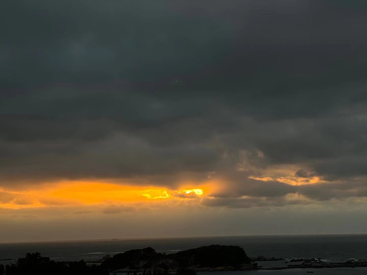 一起看日出！完成！ https://t.co/04cs4YC3hE