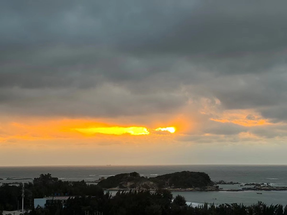 一起看日出！完成！ https://t.co/04cs4YC3hE