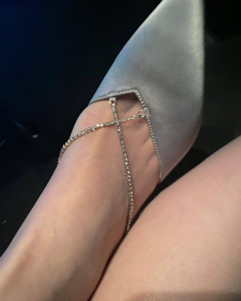 说腿粗的都不是男人…… https://t.co/3JbBOhUYyF