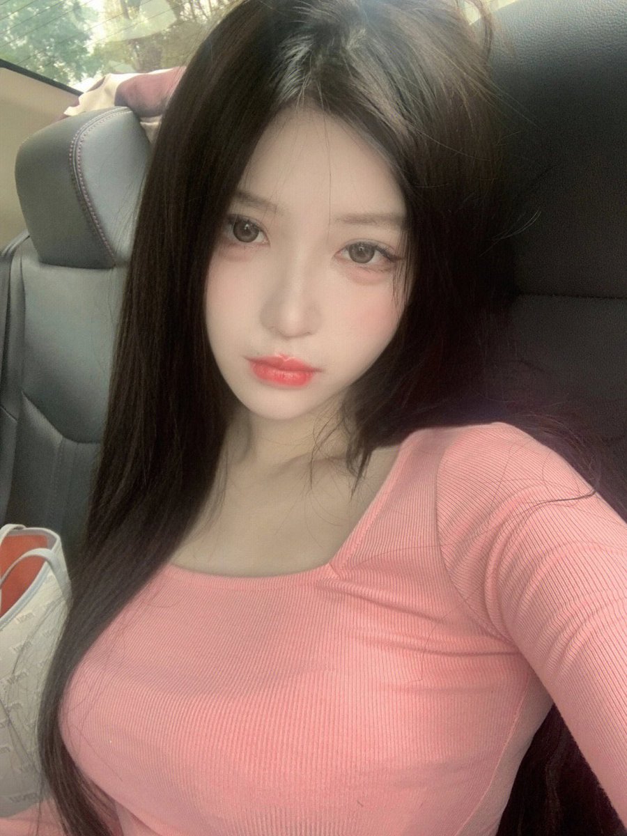 也不是很想谈恋爱，就是每天想亲嘴 https://t.co/tn4dN08vWj