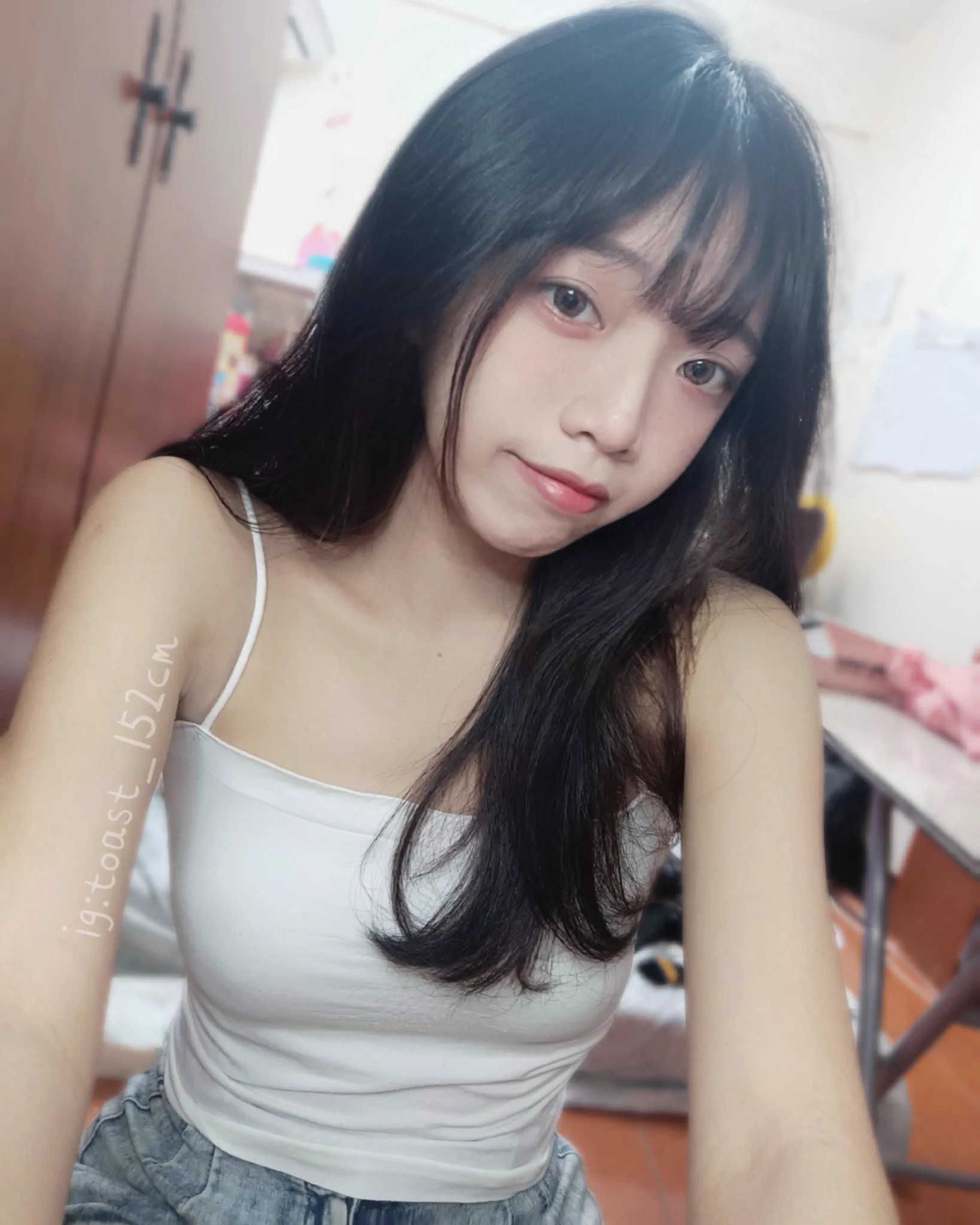 哈囉我是兔司 希望各位可以追蹤我的ig 粉絲數真的差距太大啦´-`） https://t.co/hfKcwT59aI