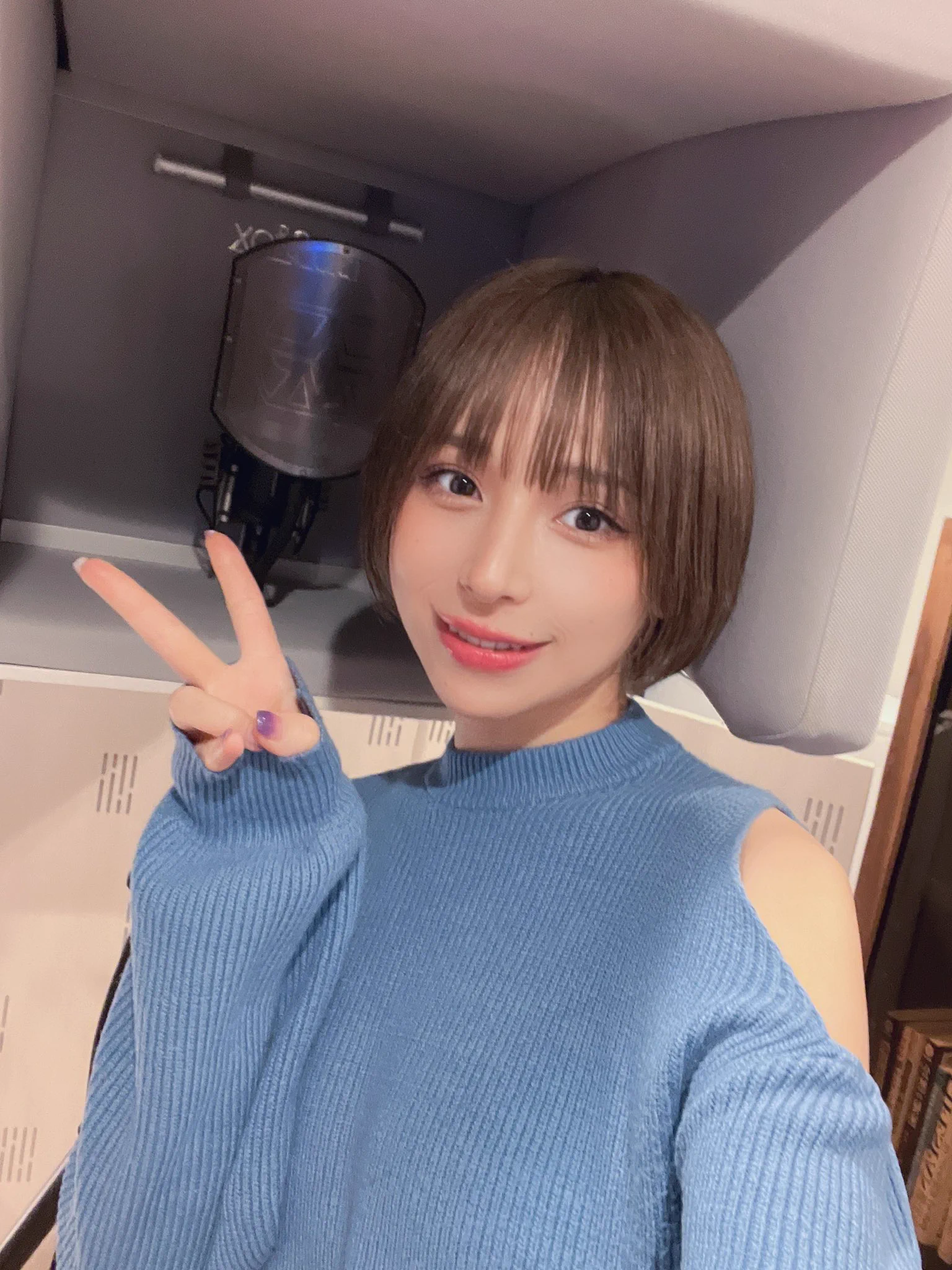 昨日は3曲目のレコーディングでした！どんな曲か楽しみにしててね♡打ち上げでビールいっぱい飲めて満足🫶🏻DAICHIさん、辺見さんとても優しくてレコーディングも打ち上げも楽しかった！ありがとうございました✨ https://t.co/mKn0Ekijlf