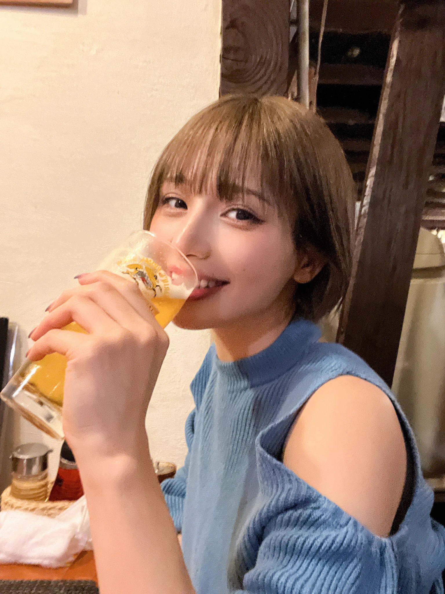 昨日は3曲目のレコーディングでした！どんな曲か楽しみにしててね♡打ち上げでビールいっぱい飲めて満足🫶🏻DAICHIさん、辺見さんとても優しくてレコーディングも打ち上げも楽しかった！ありがとうございました✨ https://t.co/mKn0Ekijlf