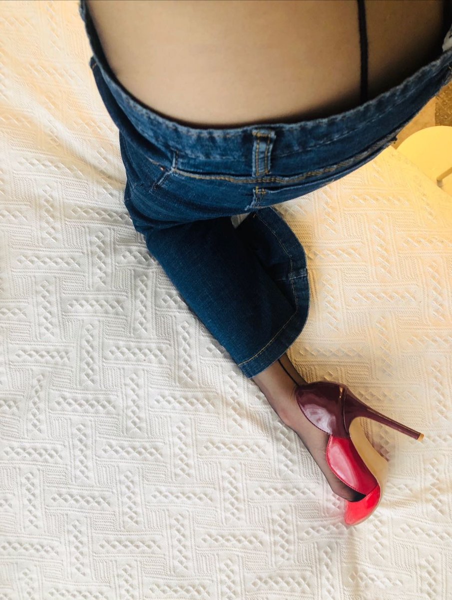 冬日里的裤里丝小性感！ https://t.co/1Lr2S2H27t