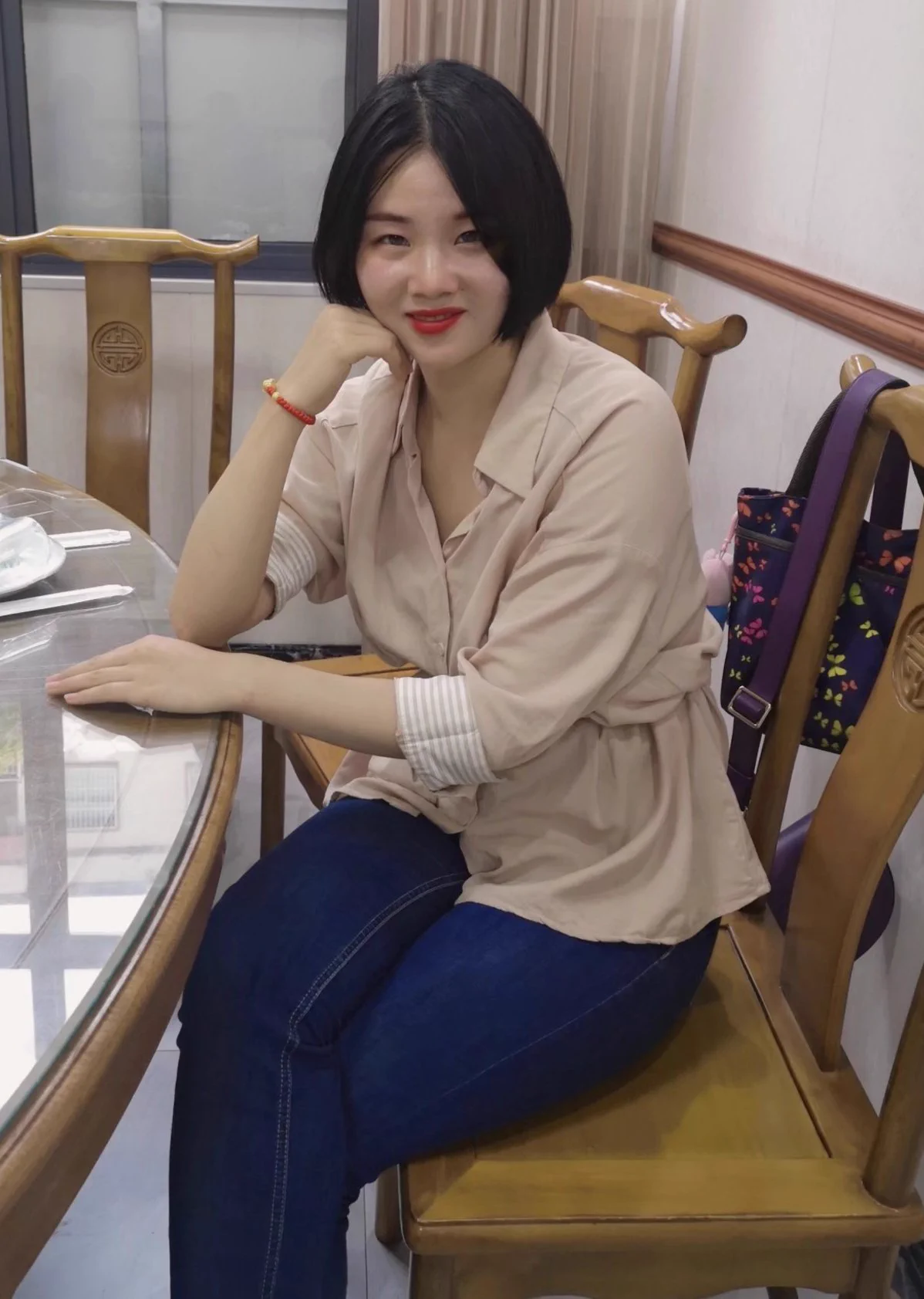 老妈喜欢宽松的裤子，老婆基本都是紧身裤，性格也不一样 https://t.co/vdzAcXkVnH