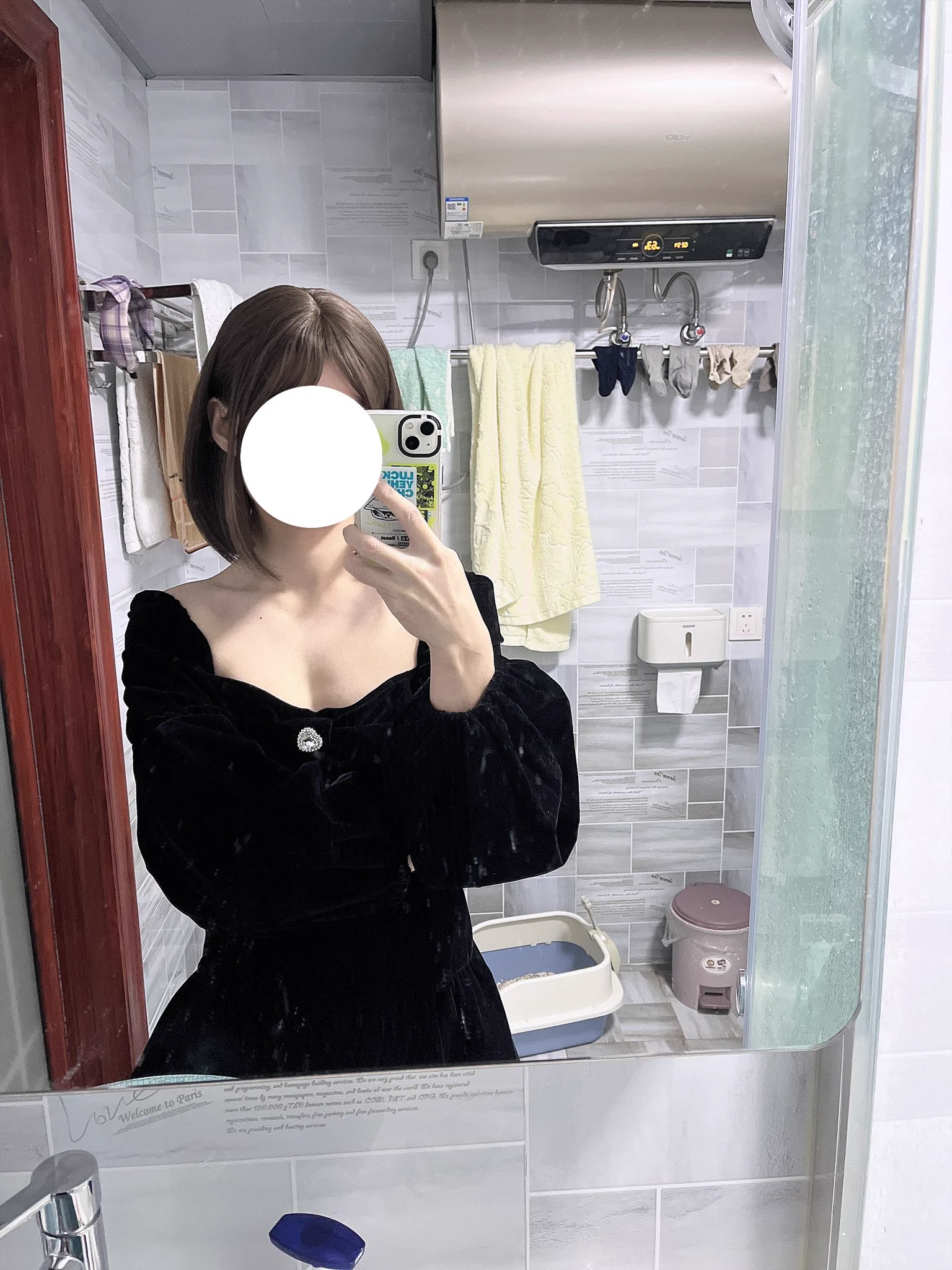 请推友们看奈奈，虽然我是平胸，但是挤一下还是有一点胸（肌）的 #伪娘 #女装子 #crossdresser https://t.co/kozhh6uzQP