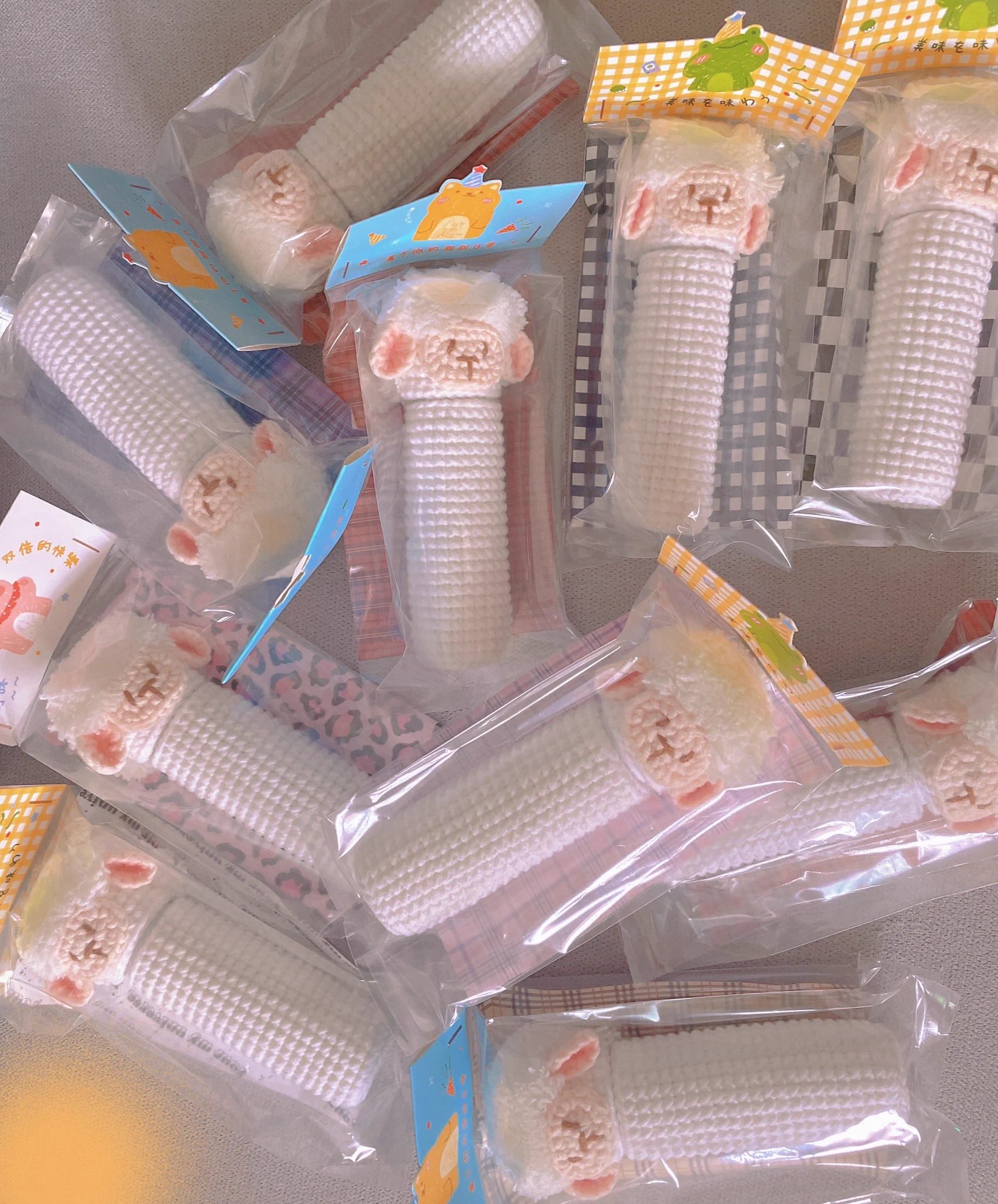新的一波小羊到啦~独家的小羊偷欢🤩算是目前来说为数不多可以正大光明摆在桌上的吸吸玩具了。 很多人要我推荐静音玩具，但玩具其实达到静音几乎是不可能…偷欢已经是我觉得最贴近静音的了，在被子里抵住阴蒂之后声音很小。建议宿舍党和喜欢户外随时来一发的入手。 https://t.co/1gBIBdkFCJ