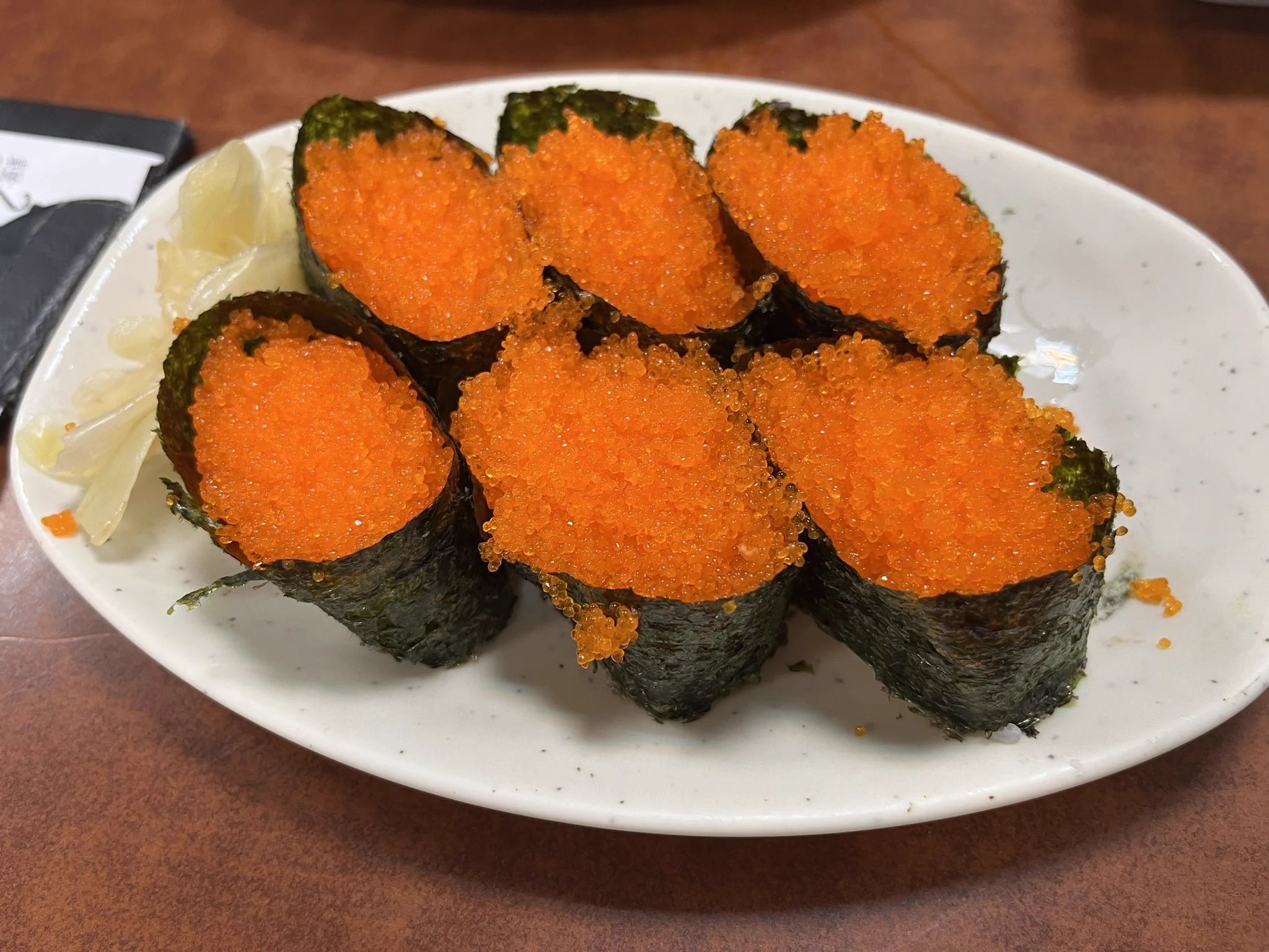 又來推薦一家非常非常好吃😋又難忘的嘉義美食餐廳，叫體育館壽司🍣這家讓我十分驚訝只能說無法忘懷有空一定要再去吃，最推薦的是炸魚卵沙拉他非常好吃炸完再淋美奶汁一個字讚，接下來龍蝦沙拉跟蝦卵握壽司可真是上面的主角爆量多一個字爽，再來鮭魚生魚片真的油脂非常豐富好吃到爆，最後鍋燒意麵湯頭好 https://t.co/MFAe0HpAw2