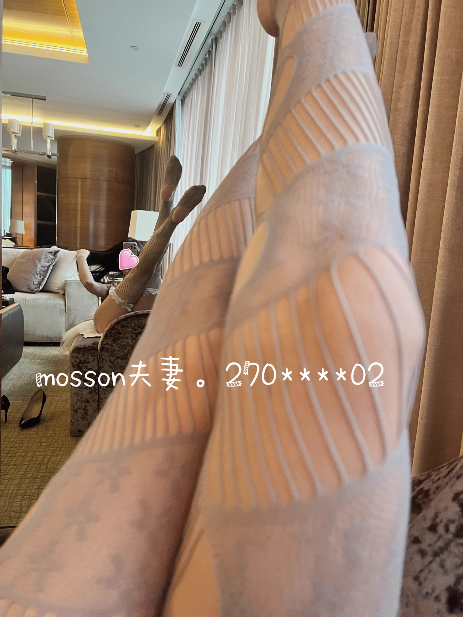 这么冷的天就适合待在房间做运动😂 https://t.co/8xBswwNMfB
