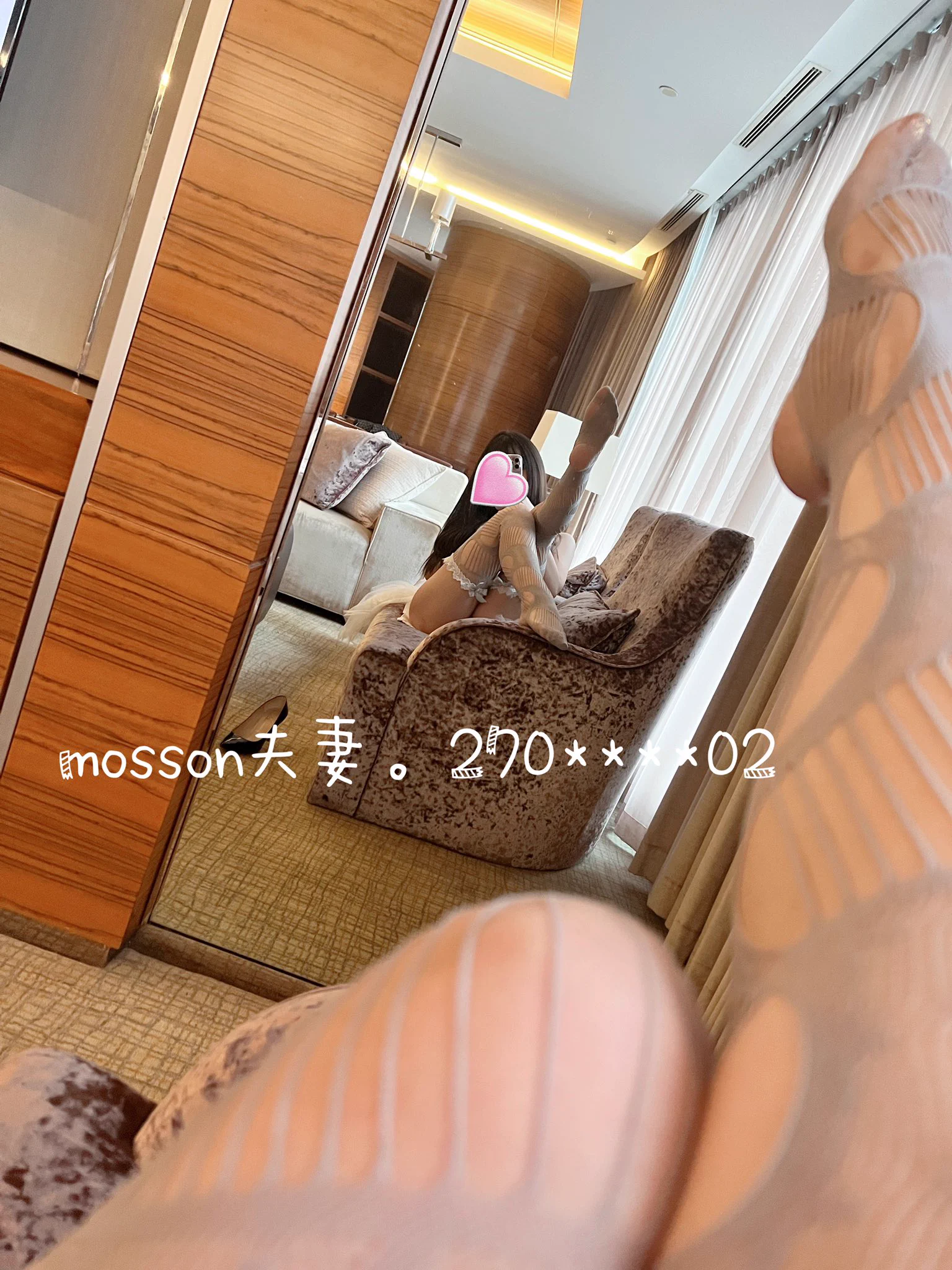 这么冷的天就适合待在房间做运动😂 https://t.co/8xBswwNMfB