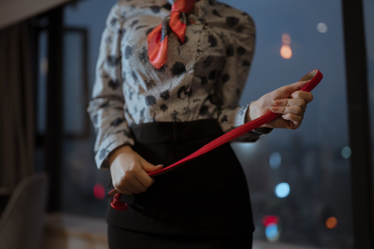 可是姐姐是个暴脾气   

新图：62p+8分钟视频 https://t.co/2px9PXdv84