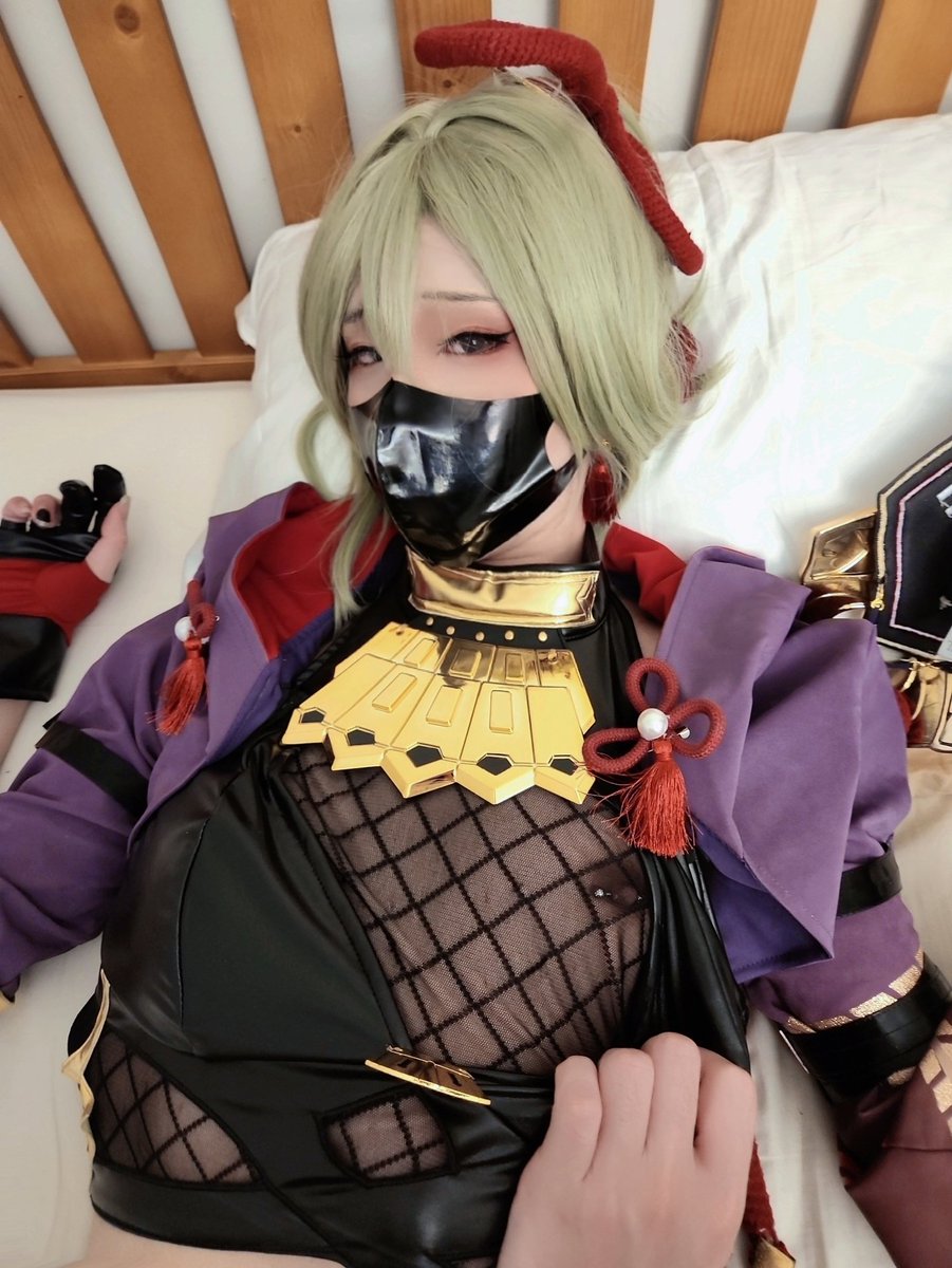 “请请请客人先不要着急，我..我会完成这份工作的”（2） https://t.co/hhan8CTBuT