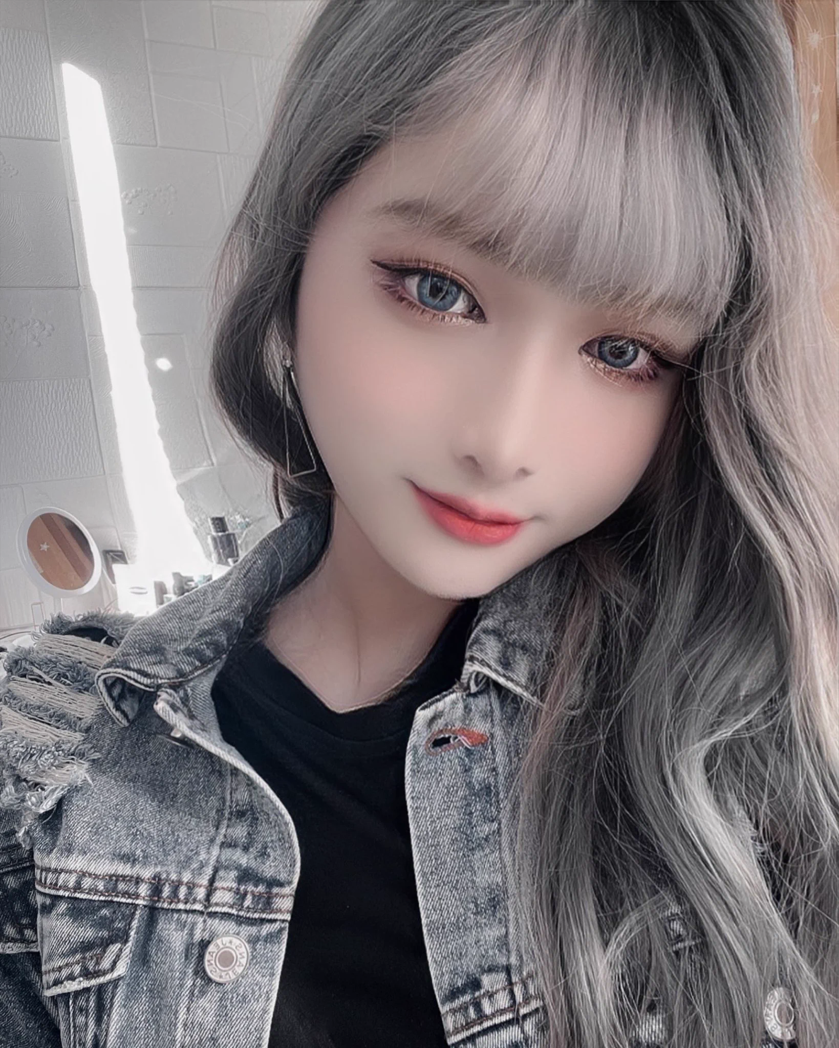 好久沒有露面了🥰 https://t.co/QDBUlrYMdI