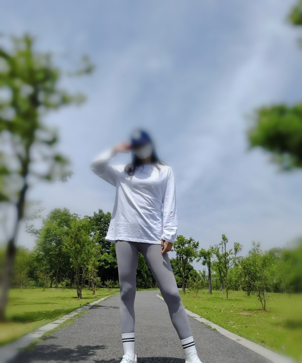 我喜欢爱憎分明，不讨喜，却自由， https://t.co/imtxdJLtEr