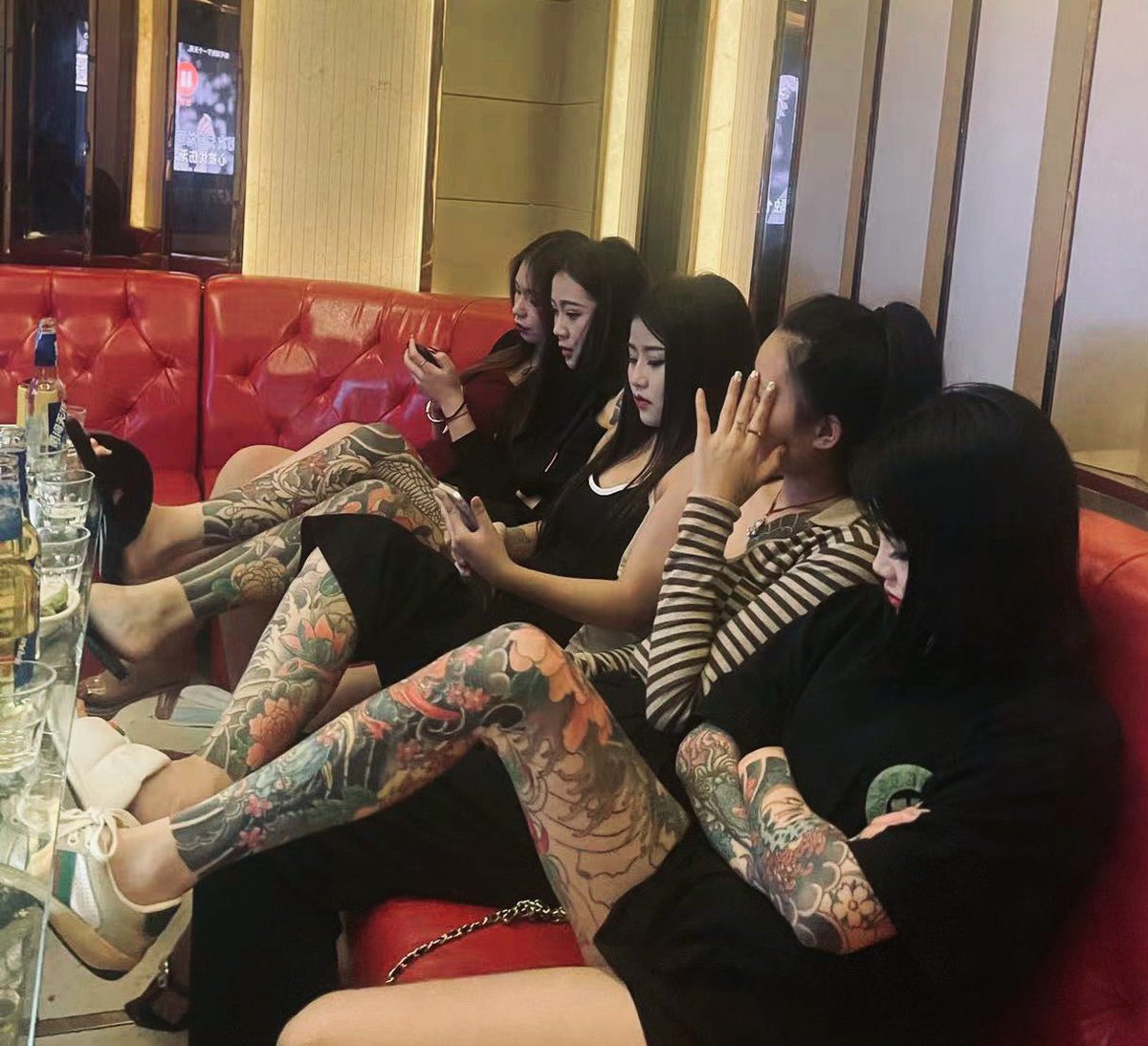 来测试一下你是不是傻逼吧，打开视频，第一眼会不会连脸都没看清，视线就不由自主的往脚上看。

#精神小妹 #早泄 #atm奴 #女性崇拜 #无脑上供 #自毁 #绿帽 #脚奴 #足控 #素人开发 #冤种 #贱狗 #辱骂 #盯射 #脚奴 #舔狗 #反差 #榨精 #洗脑 #奴下奴 #傻逼 https://t.co/sVWnc2Y6jL