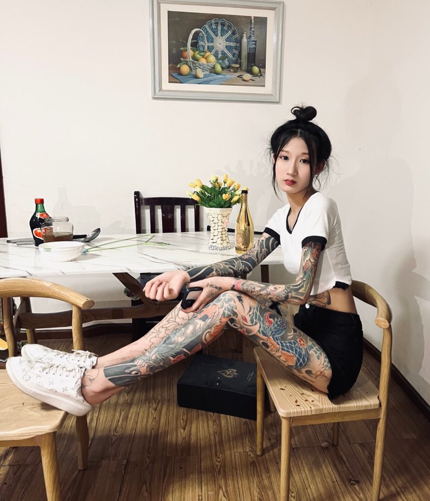 #精神小妹 #女性崇拜 #ATM奴 #早泄 #无脑上供 #自毁 #绿帽 #脚奴 #足控 #素人开发 #原味 #冤种 #贱狗 #辱骂 #盯射 #脚奴 #舔狗 #反差 #榨精 #洗脑 https://t.co/7MHfniFk44