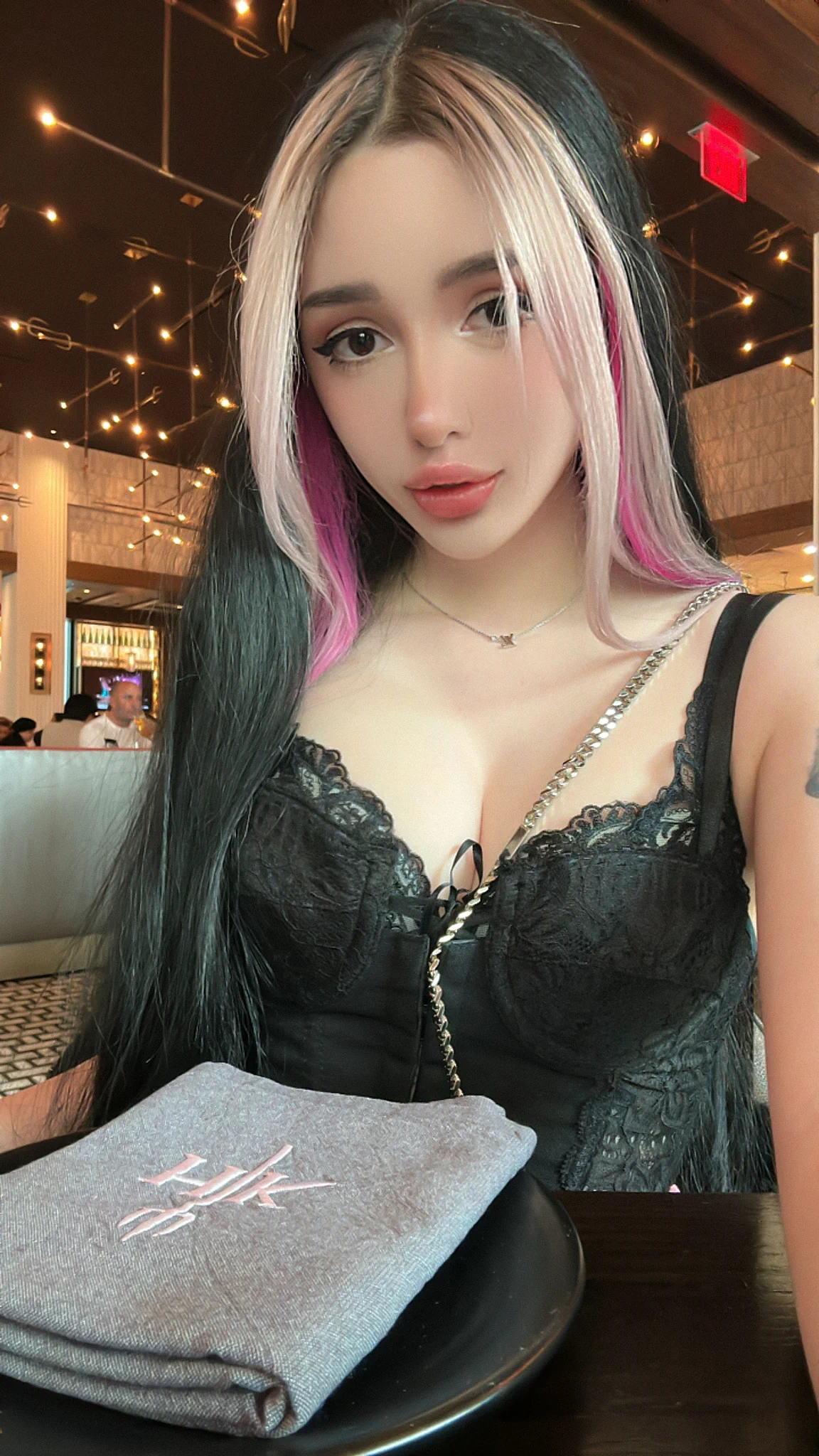 Our dinner date in hell....'s kitchen ♥️ https://t.co/3Do1qGzbZT