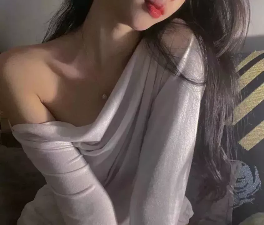 呜呜～各位女王大人姐姐大人别调颖颖了，颖颖真的一点水都没了，（磕头） https://t.co/HG4pFvGr7m