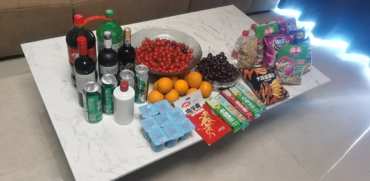 坐等她们过来 https://t.co/SJqIhQbLIe