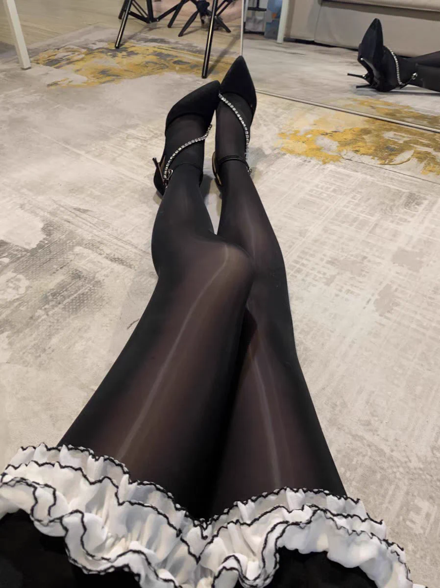 好久没当S了，想踩小贱狗了 https://t.co/eeNFGjTfmG