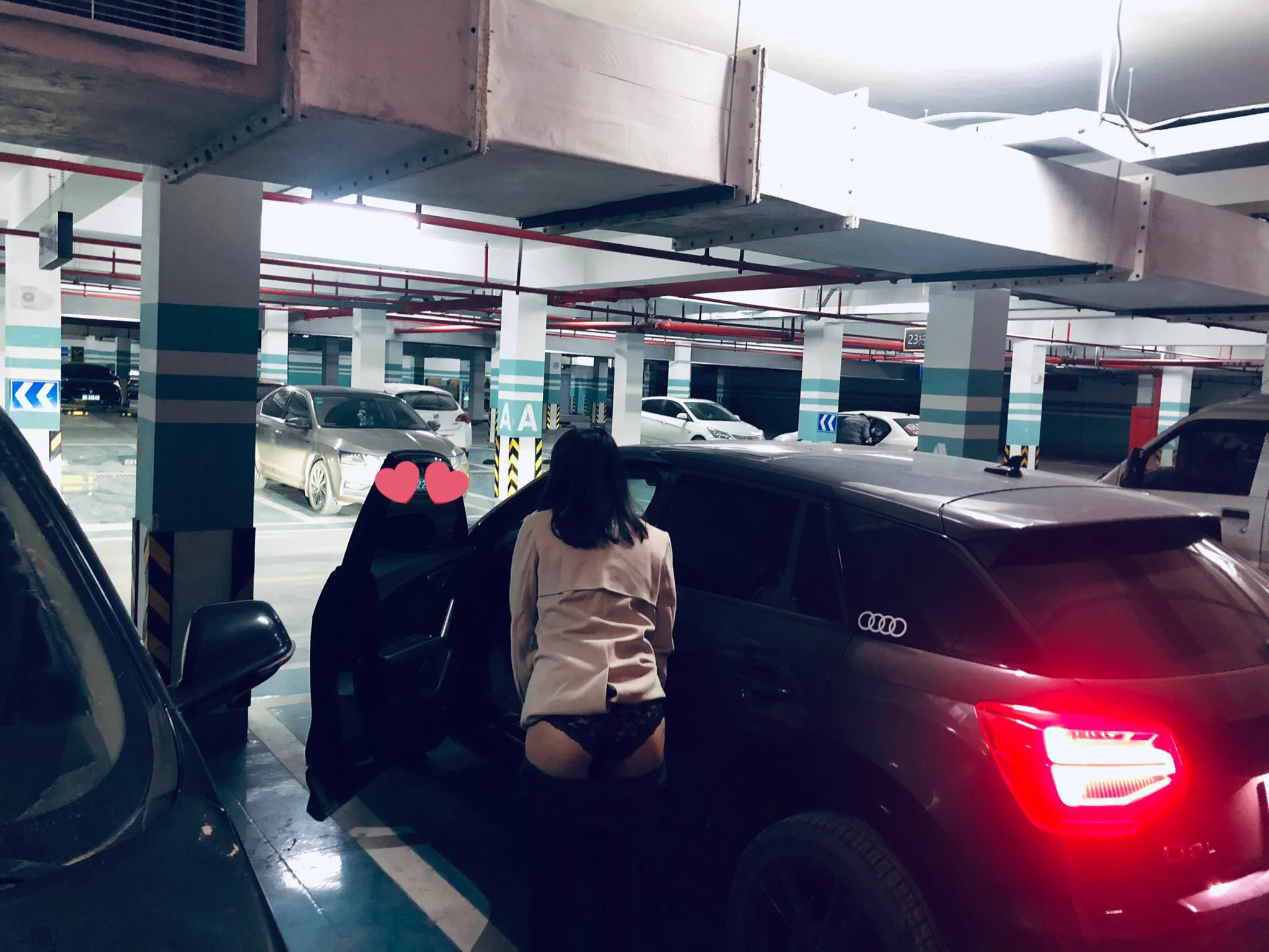 地库偶遇呀，报出你的坐标～ https://t.co/wWONKuRKrS