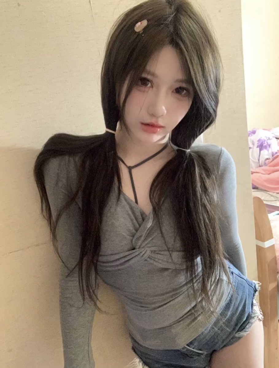 有什么需要姐姐的弟弟尽管开口 https://t.co/q7rpx66PVS