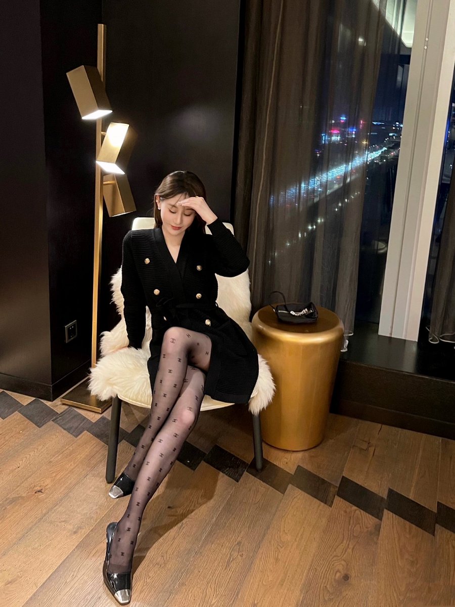 攻速鞋配上字幕丝袜
今晚开撕 https://t.co/QuioCrsyYJ