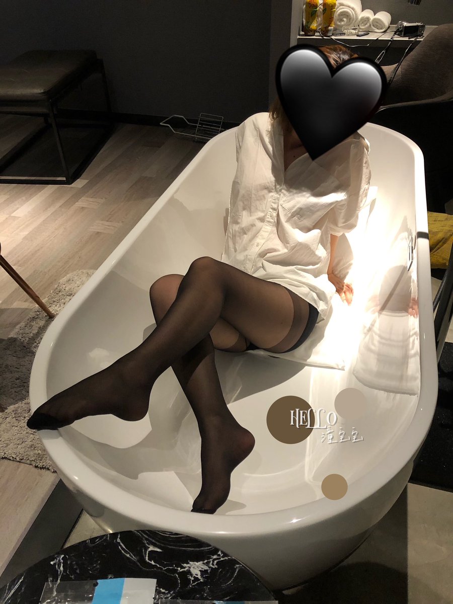 浴缸🛁故事的主人
下一位 在哪里 https://t.co/xnCSzQGtpU