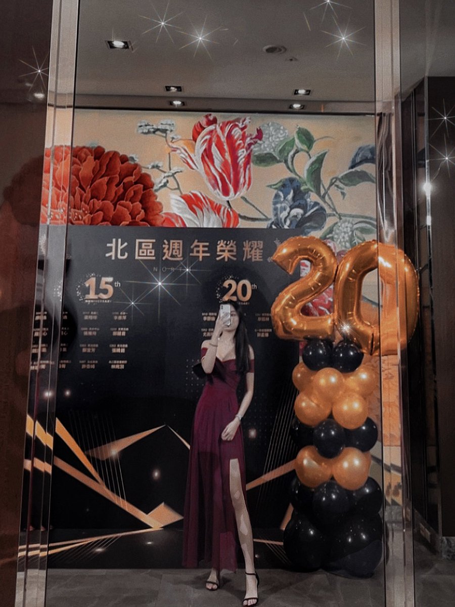 差點上到有公司LOGO的版本😂

有抽到東西好快樂 https://t.co/hqxKaCAT8l