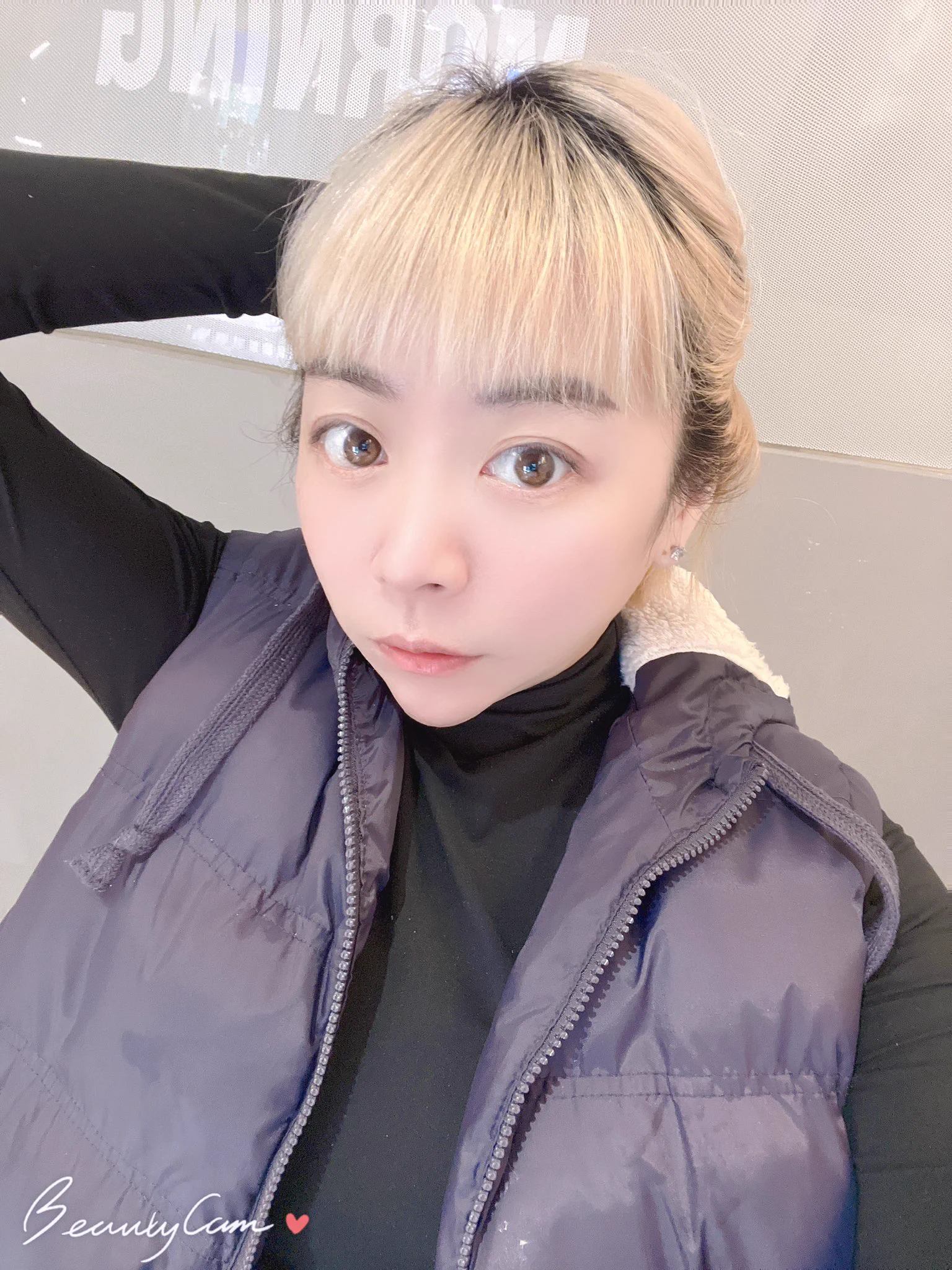 我老公突然很想拍我的背影說今天很美，謝謝他的欣賞嘿… https://t.co/yyz3qbHBgY