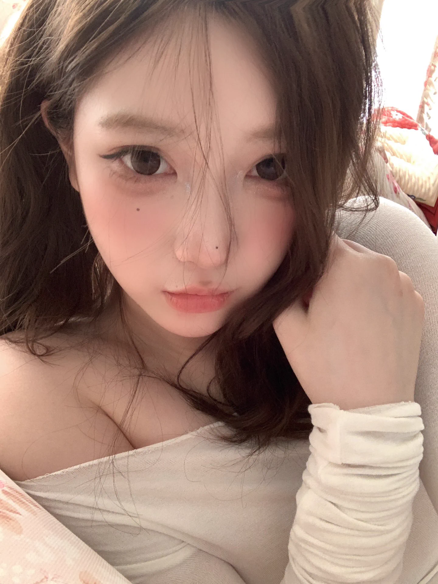 今天是三好女人，好饿好困好想睡觉 https://t.co/gJymJWSJEg