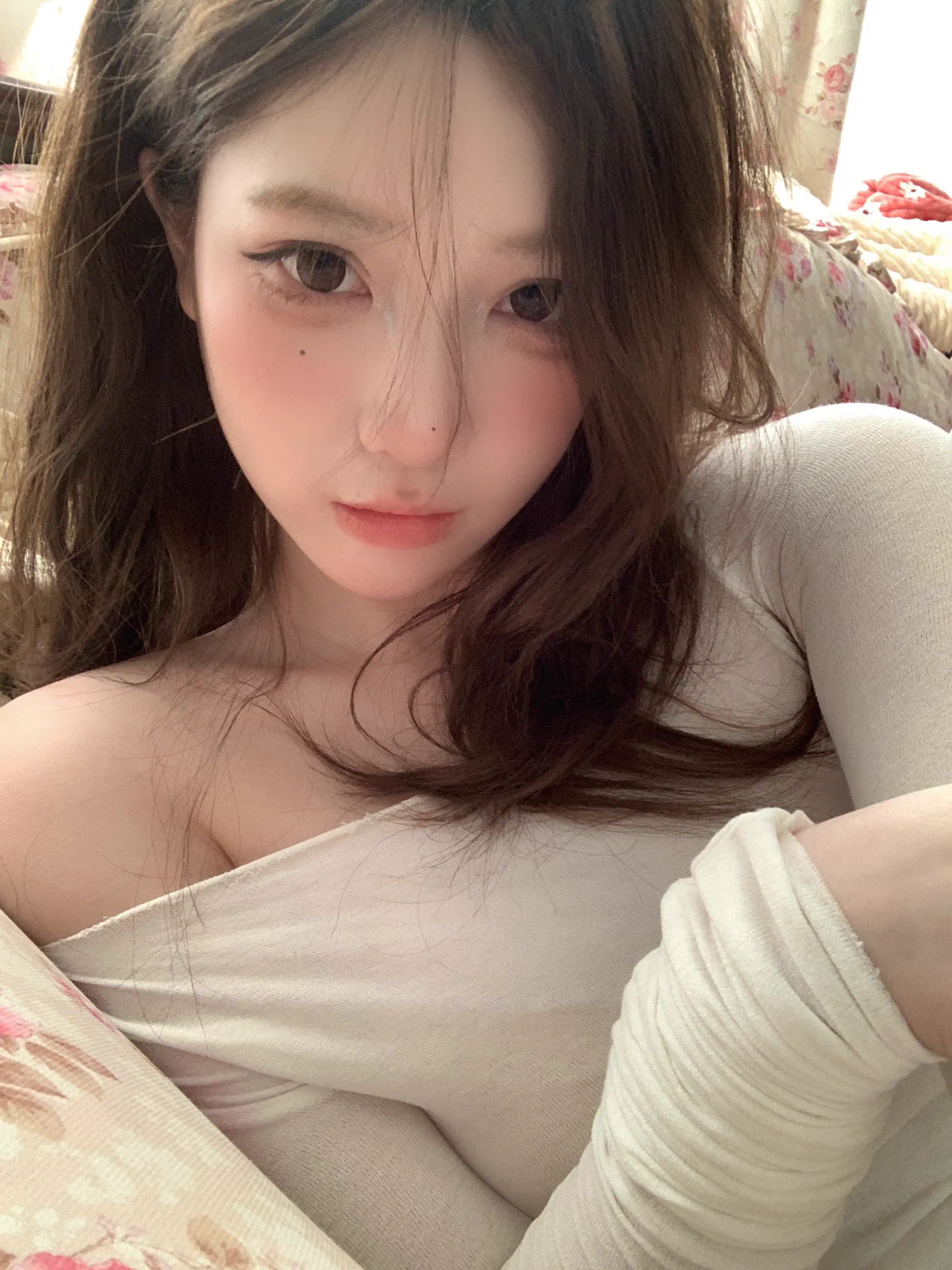今天是三好女人，好饿好困好想睡觉 https://t.co/gJymJWSJEg
