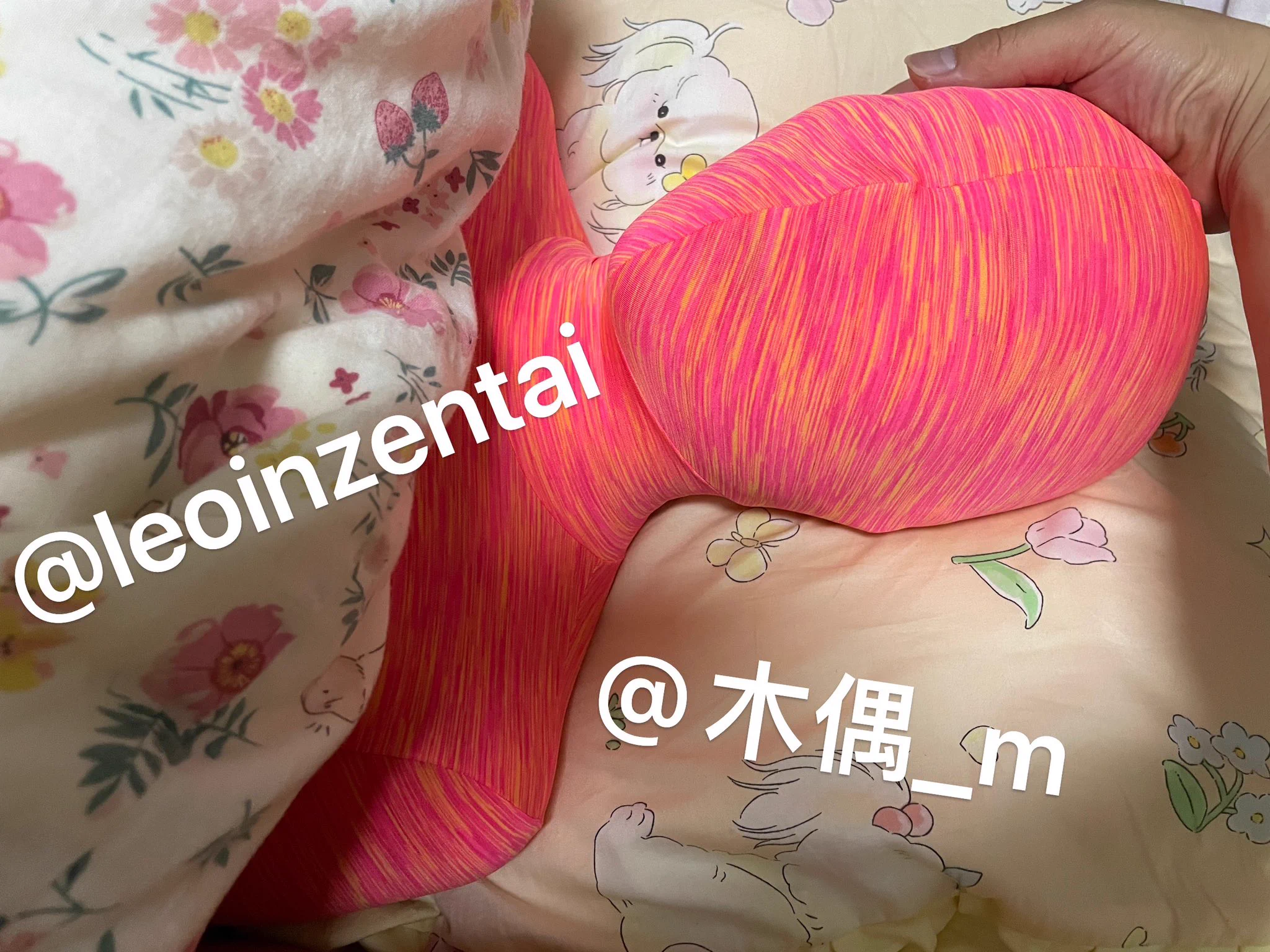 上一秒“今晚抱娃睡得香” 下一秒“喷了一床快脱下”啥时候才能安稳穿着睡一晚呢？@Muoxyzgq 突然感觉挺对不起康姐这身皮，穿两次每次都喷，总共上身时间没超过30分钟吧 https://t.co/q1LZXf5kfI