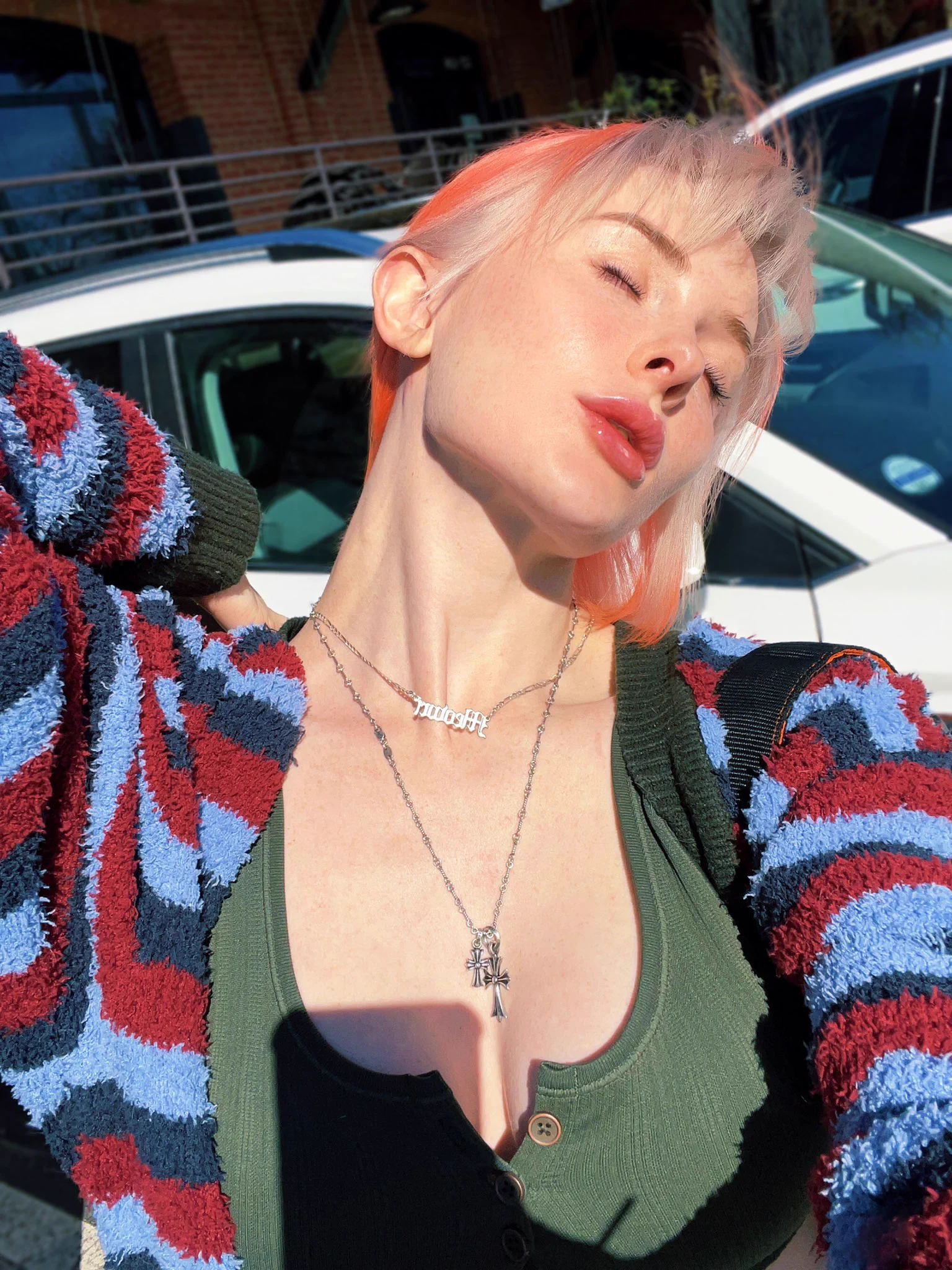 happy international women’s day you’re now legally obligated to worship me https://t.co/FgPfumeCVl