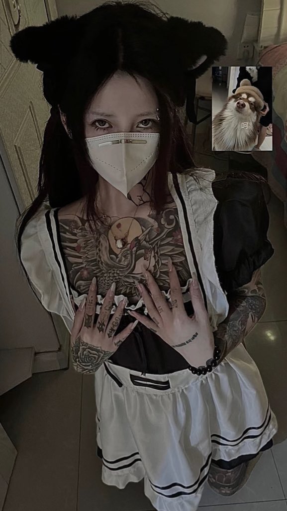 精神亲妈太高贵了啊啊啊，跟亲妈的眼睛对视两秒就被盯的傻逼小鸡吧早泄了。

#精神小妹 #早泄 #atm奴 #女性崇拜 #无脑上供 #自毁 #绿帽 #脚奴 #足控 #素人开发 #冤种 #贱狗 #辱骂  #脚奴 #舔狗 #反差 #榨精 #洗脑 #奴下奴 #傻逼 https://t.co/xQmAboYzpB