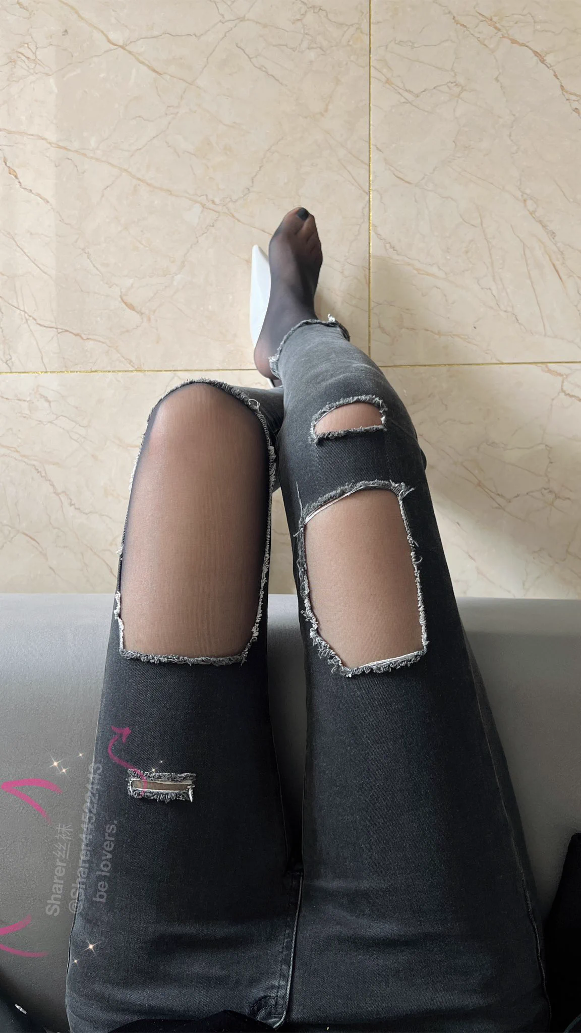 🎀中午吃的肉肉塞牙了。(你不进来，你怎会知道我的另一面)#裤里丝 #黑丝 #原味 https://t.co/pQ3ZK6tYKr