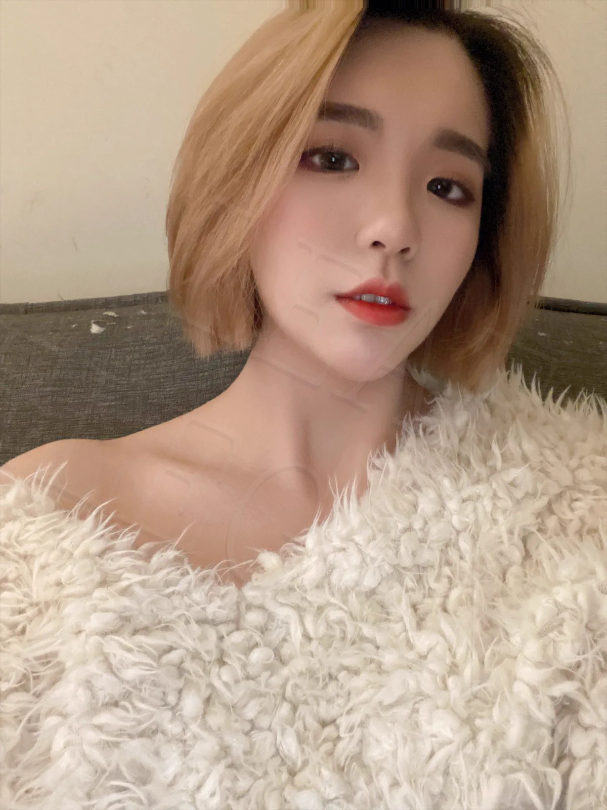 天氣這麼冷 是不是該抱抱取暖了嗷嗚❤️ https://t.co/ZhCmHg7H0g