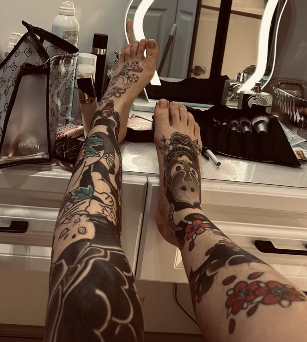 看见纹身脚就控制不住开始给精神亲妈无脑吐钱了啊啊

#精神小妹 #早泄 #atm奴 #女性崇拜 #无脑上供 #自毁 #绿帽 #脚奴 #足控 #素人开发 #冤种 #贱狗 #辱骂 #盯射 #舔狗 #反差 #榨精 #洗脑 #奴下奴 #白给 https://t.co/wgGqFdvnRO