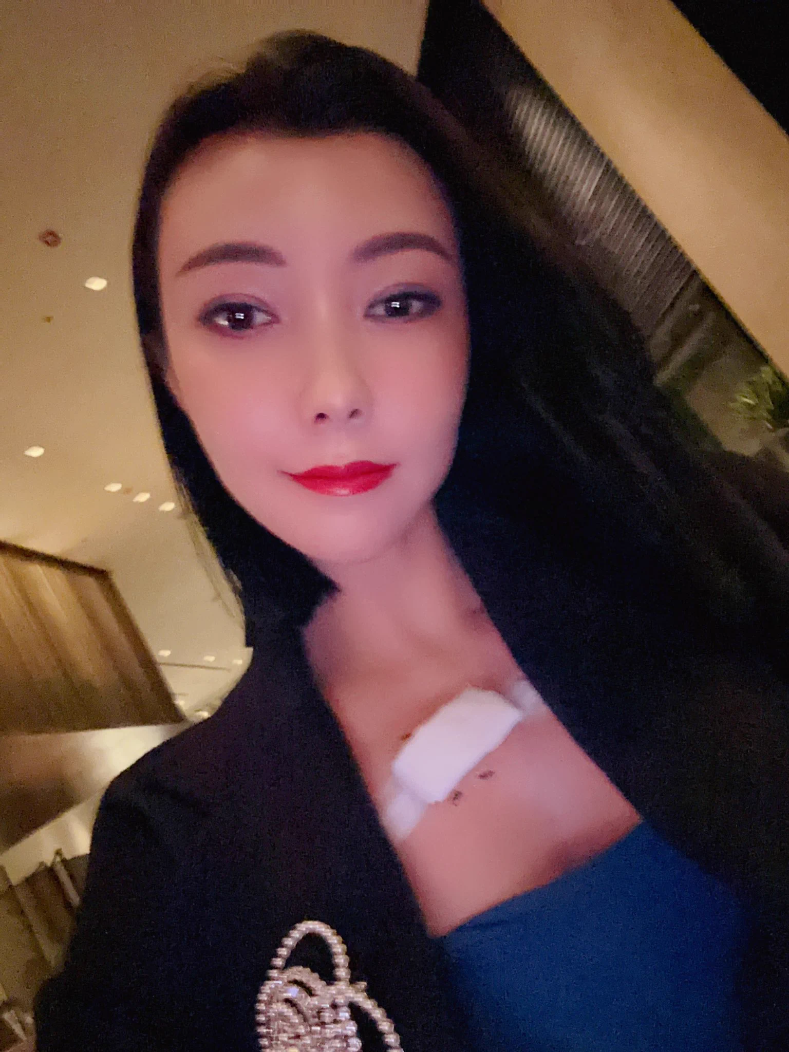 一对一直播见https://t.co/XAd6AomvQ9 https://t.co/s3wtTugt3W