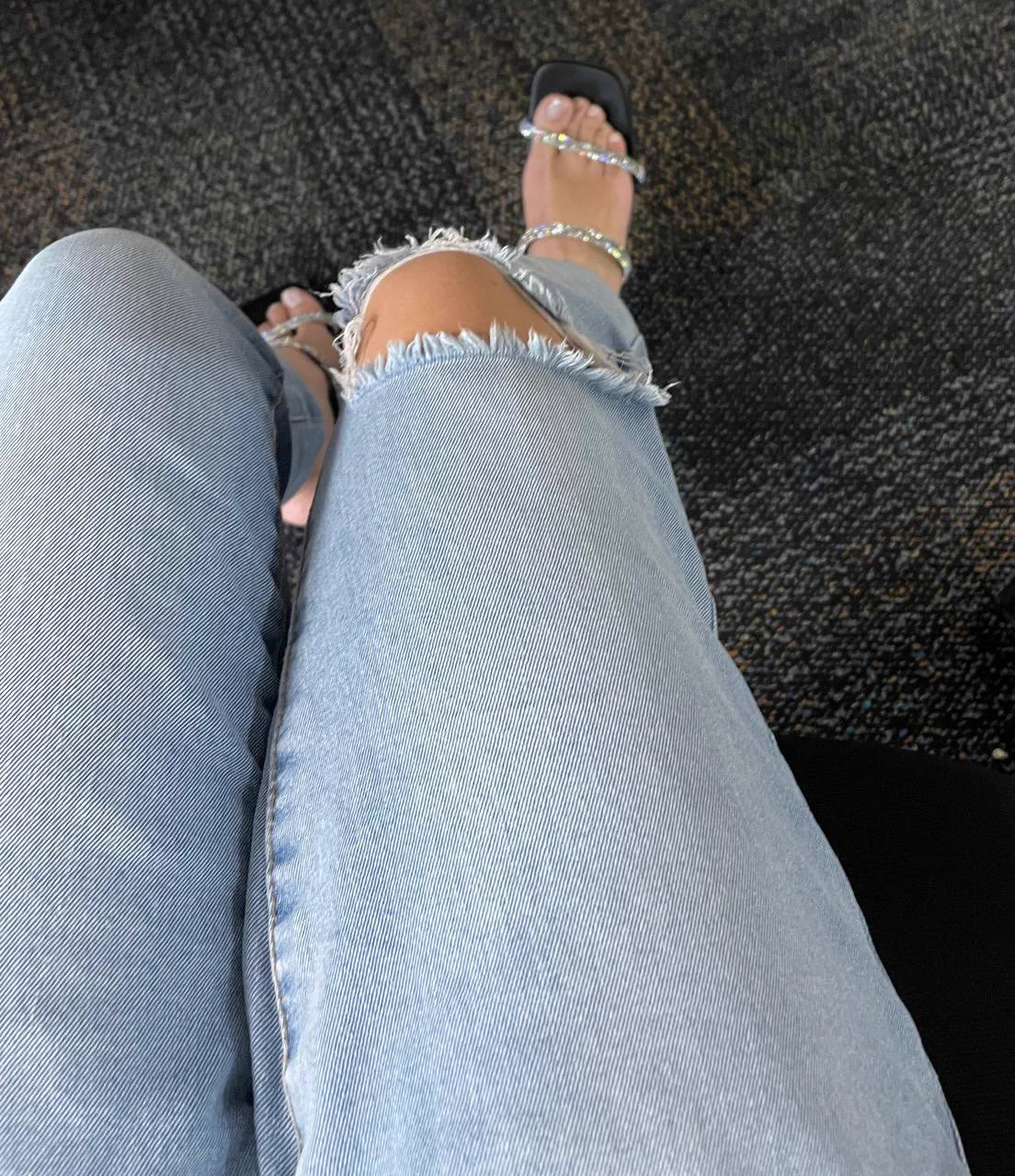 Guys, please show some love to @sultrymenu69_ on her OF.She needs to replace her jeans, sudah lubang Besar 🥹 https://t.co/GNoQNvCDGp