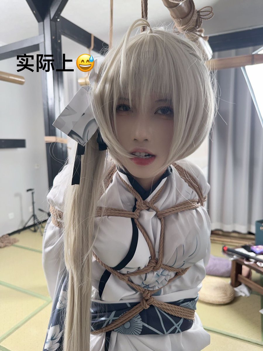 我不多说，我的容貌焦虑就是这样来的 #绳缚 #捆绑 #cosplay https://t.co/MfzwxCxgri
