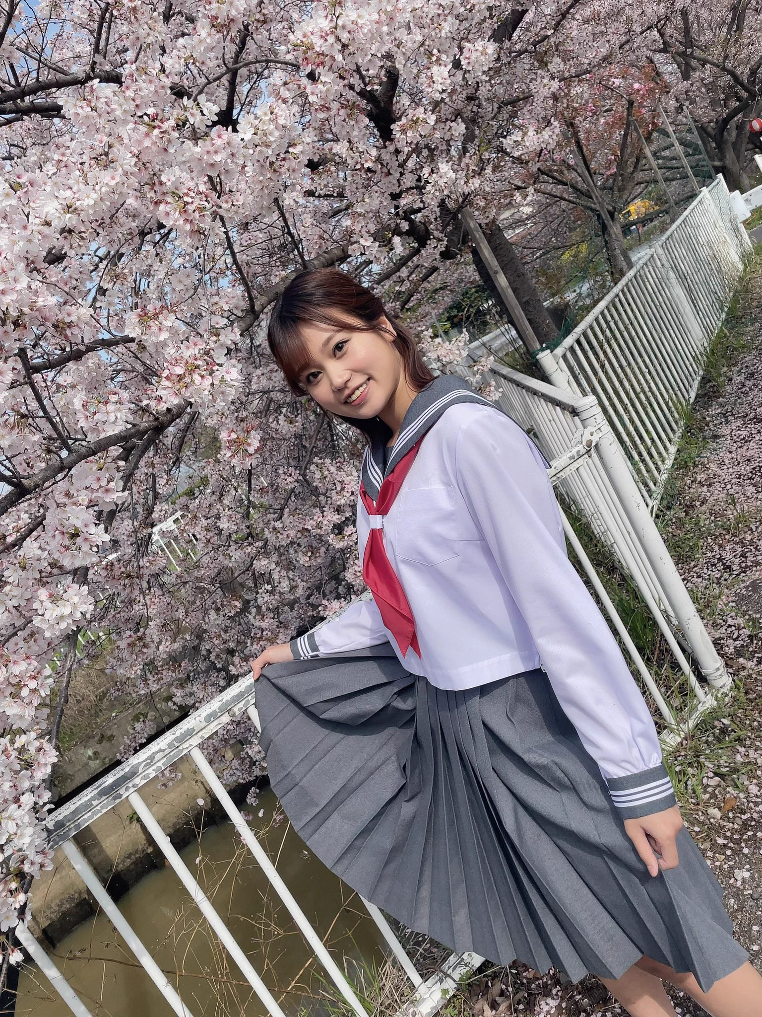 4月もよろしくお願いします🌸 https://t.co/lJA6AdzFIp