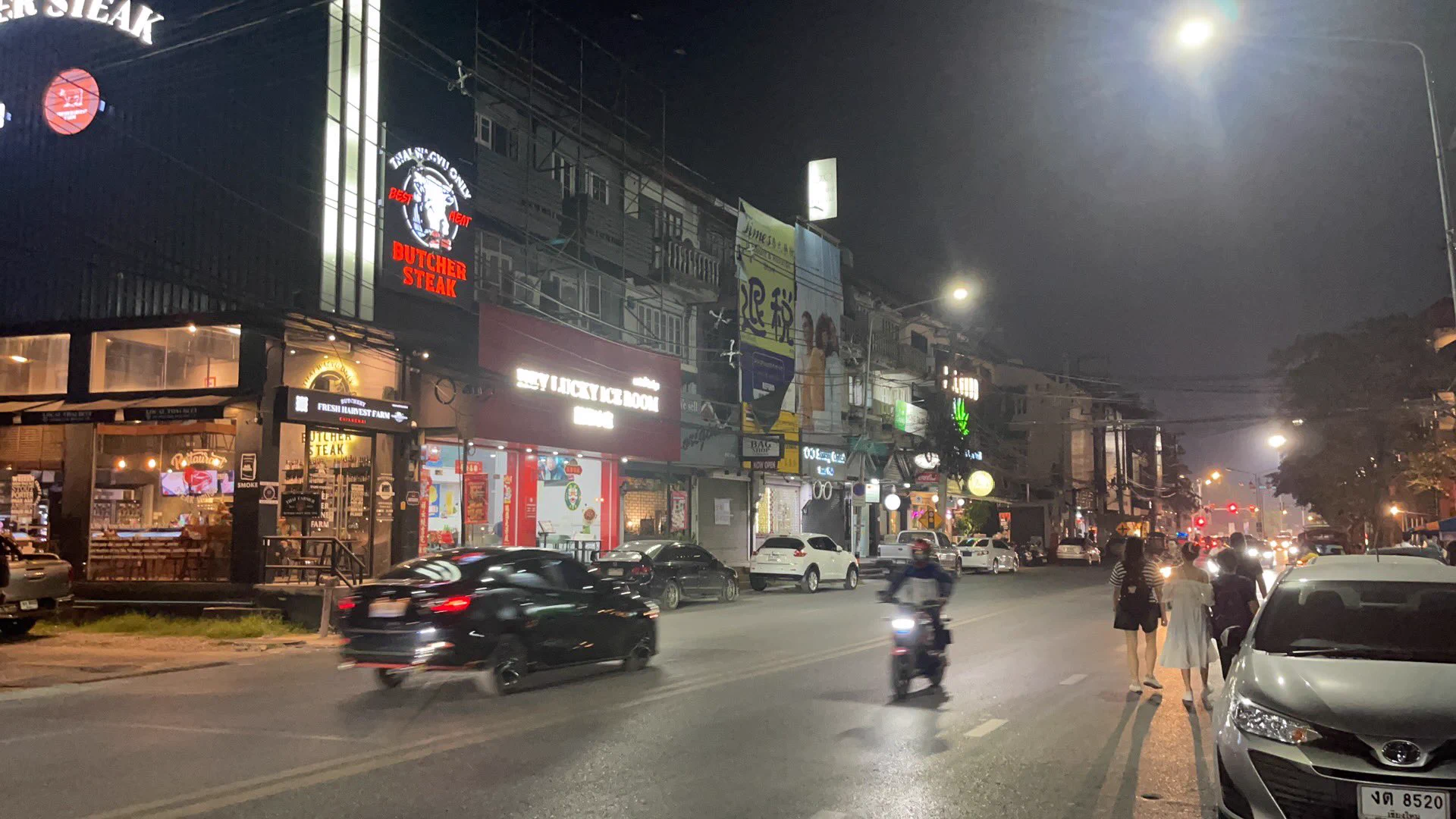 I've been taking pictures in Chiang Mai recently📸✨ https://t.co/aI1wX4XkAq