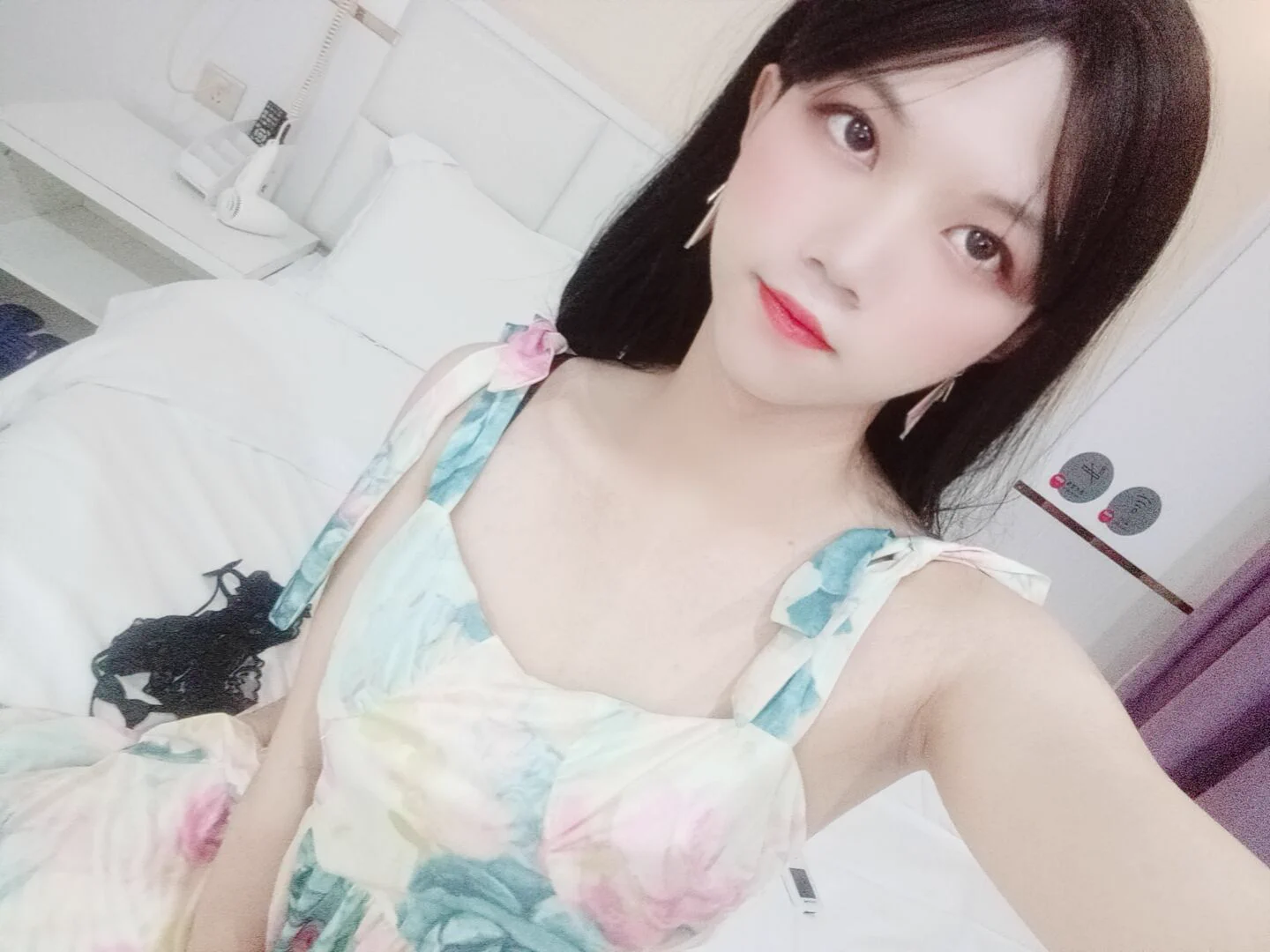 @jyd88888 这样吗～反差婊～ https://t.co/YerlRWaxyA