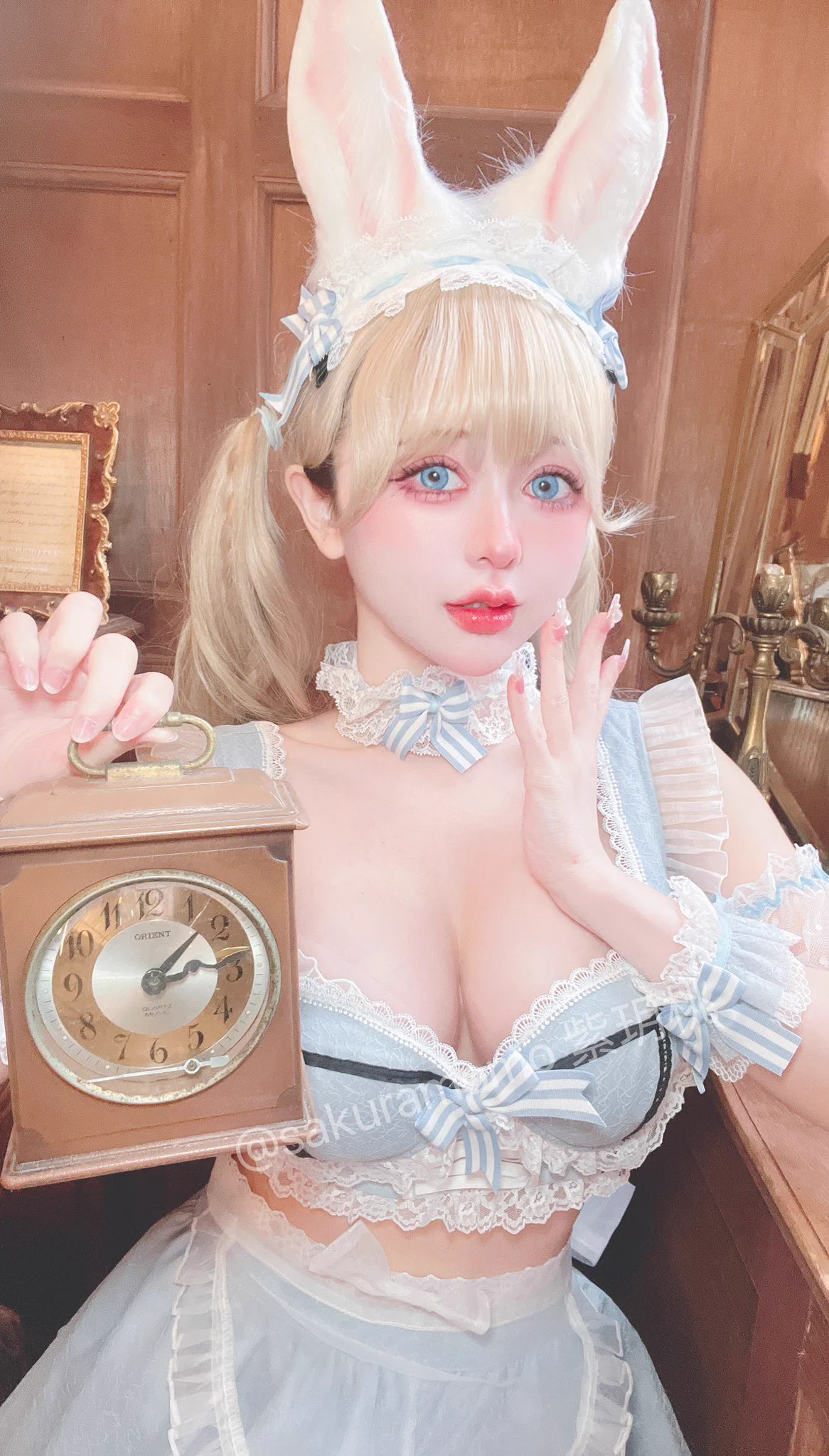 兔子小姐要遲到了⏰ https://t.co/ogxe3NZxeO