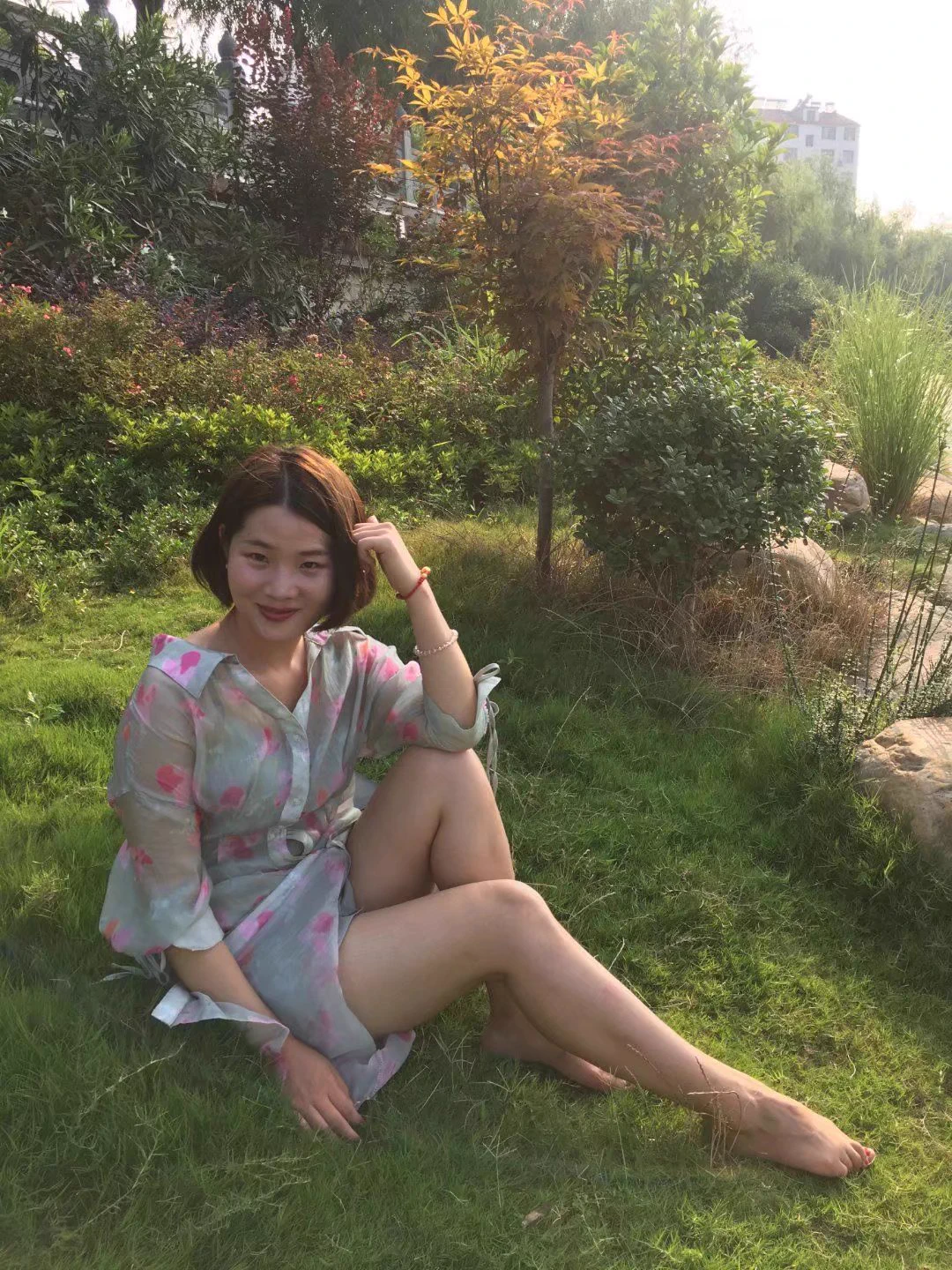 带老婆出来踏个春，让她五一回娘家也不回，老妈已经不高兴了，唉 https://t.co/IyfX1KLvgV