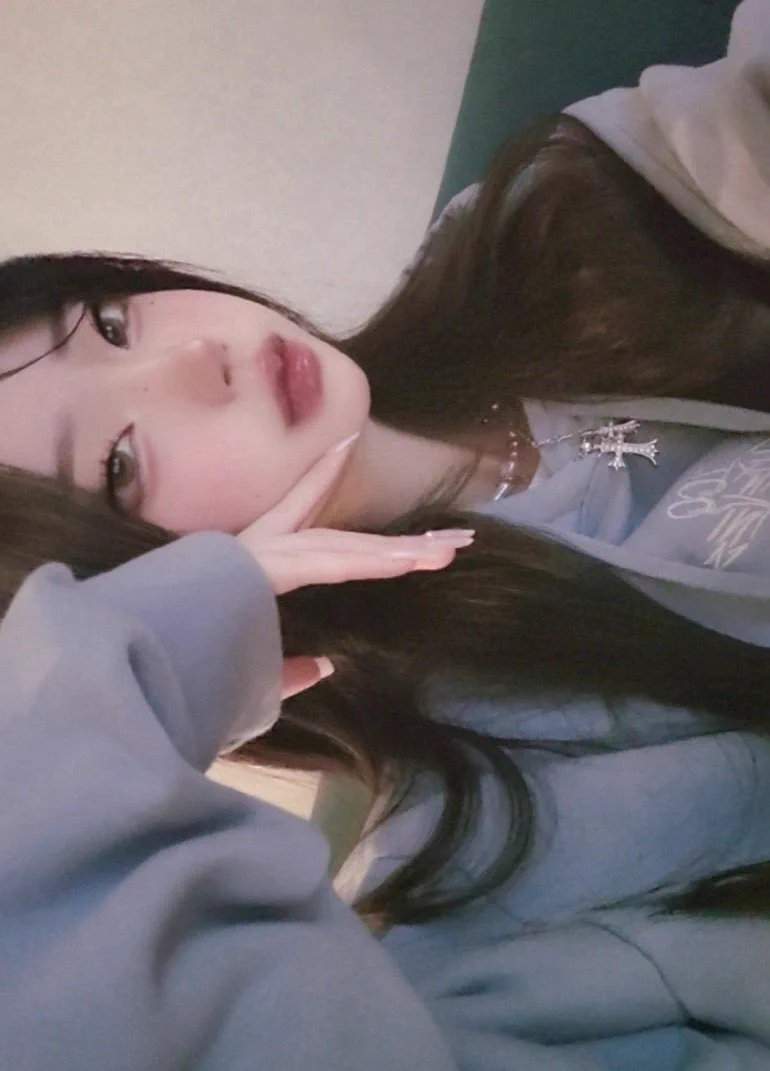 #盯射 #ahegao #阿黑颜 #翻白眼 #丧志 #母猪 #反差婊 #网红 #健身 #女神 #婊子 #高潮脸 #整容脸 #健身婊 #油脸 #名媛 #浓妆 #射屏 #粗口 #羞辱 #丧志 #聊骚 #磕炮 #舔脚 #足交 #恋足 #主播能用妓女形容吗 https://t.co/uxAfIv1n7U